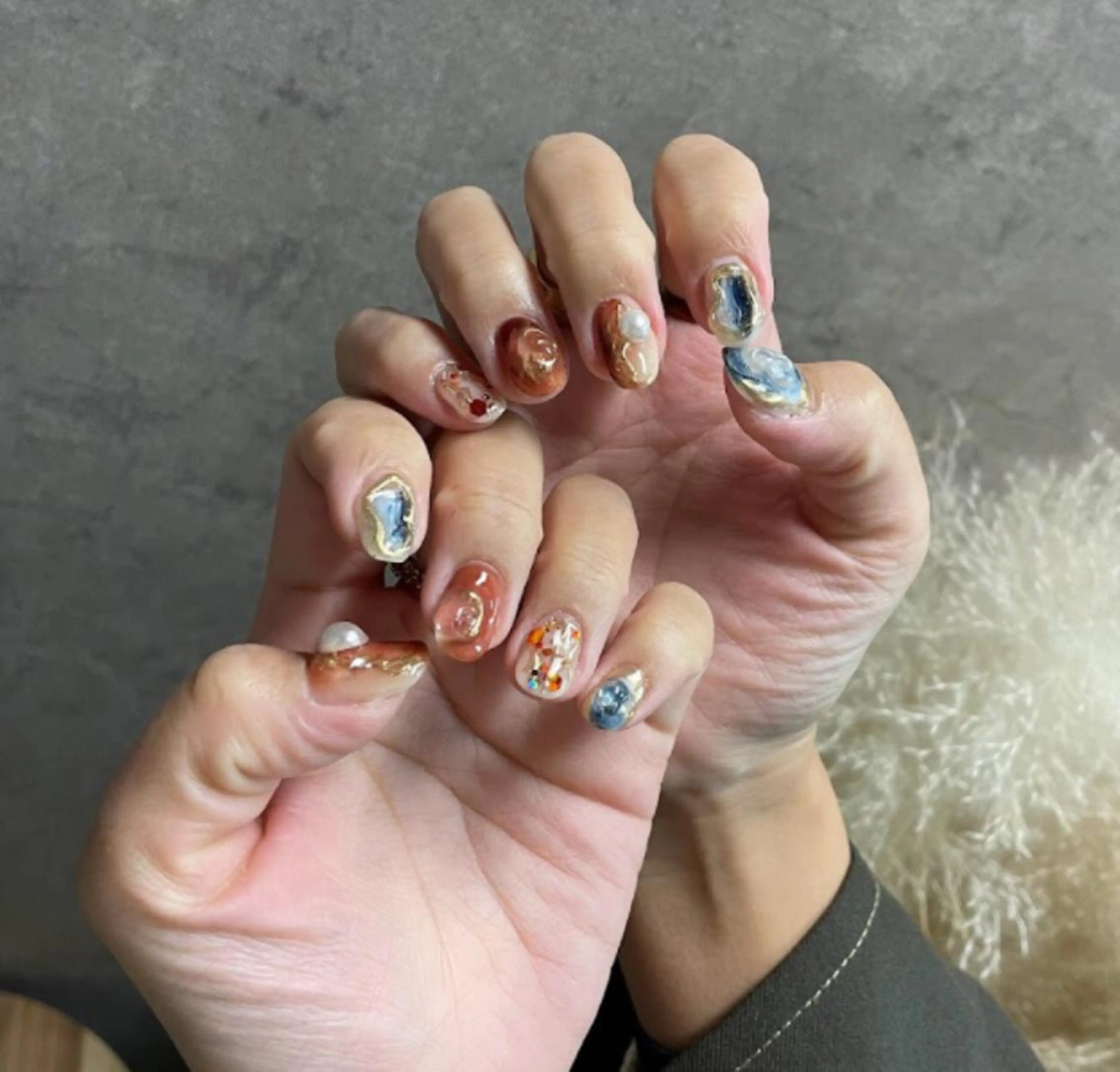 ネイル アートネイル ジェルネイル マグネットネイル ミラーネイル ニュアンスネイル nailstudio eviz新宿店のネイルデザイン