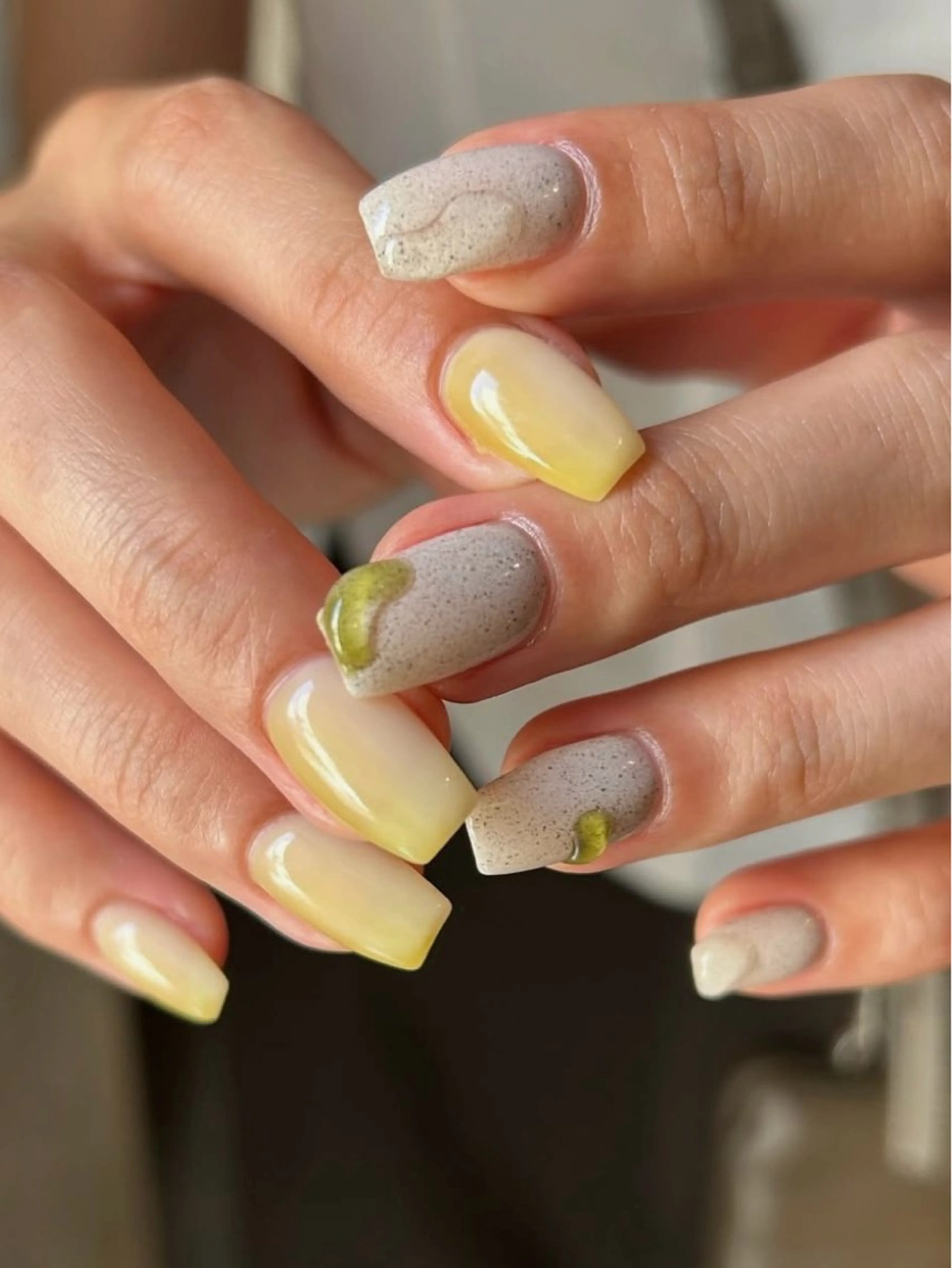 ネイル アートネイル 韓国ネイル ニュアンスネイル ぷっくりネイル ハンドネイル ハンドケア talo .のネイルデザイン