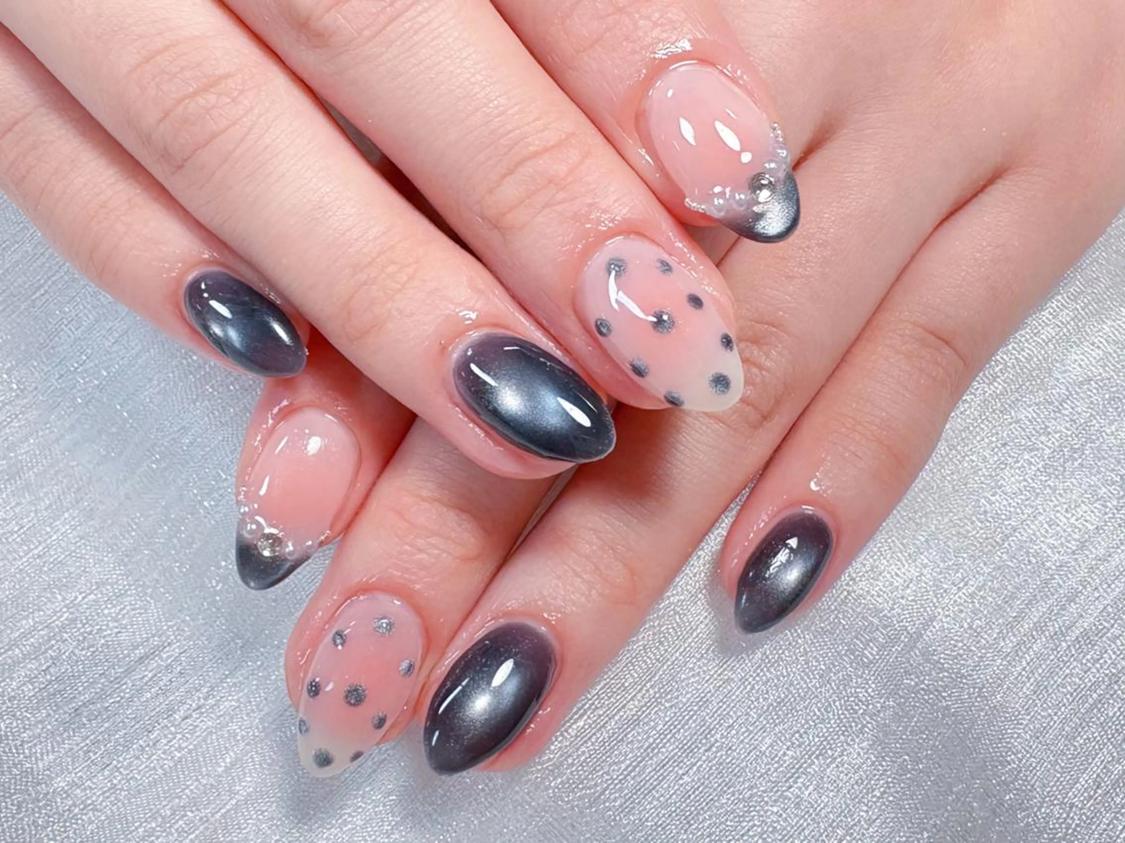 ネイル ハンドネイル 🎀鈴音🎀 ワンホンネイルのネイルデザイン