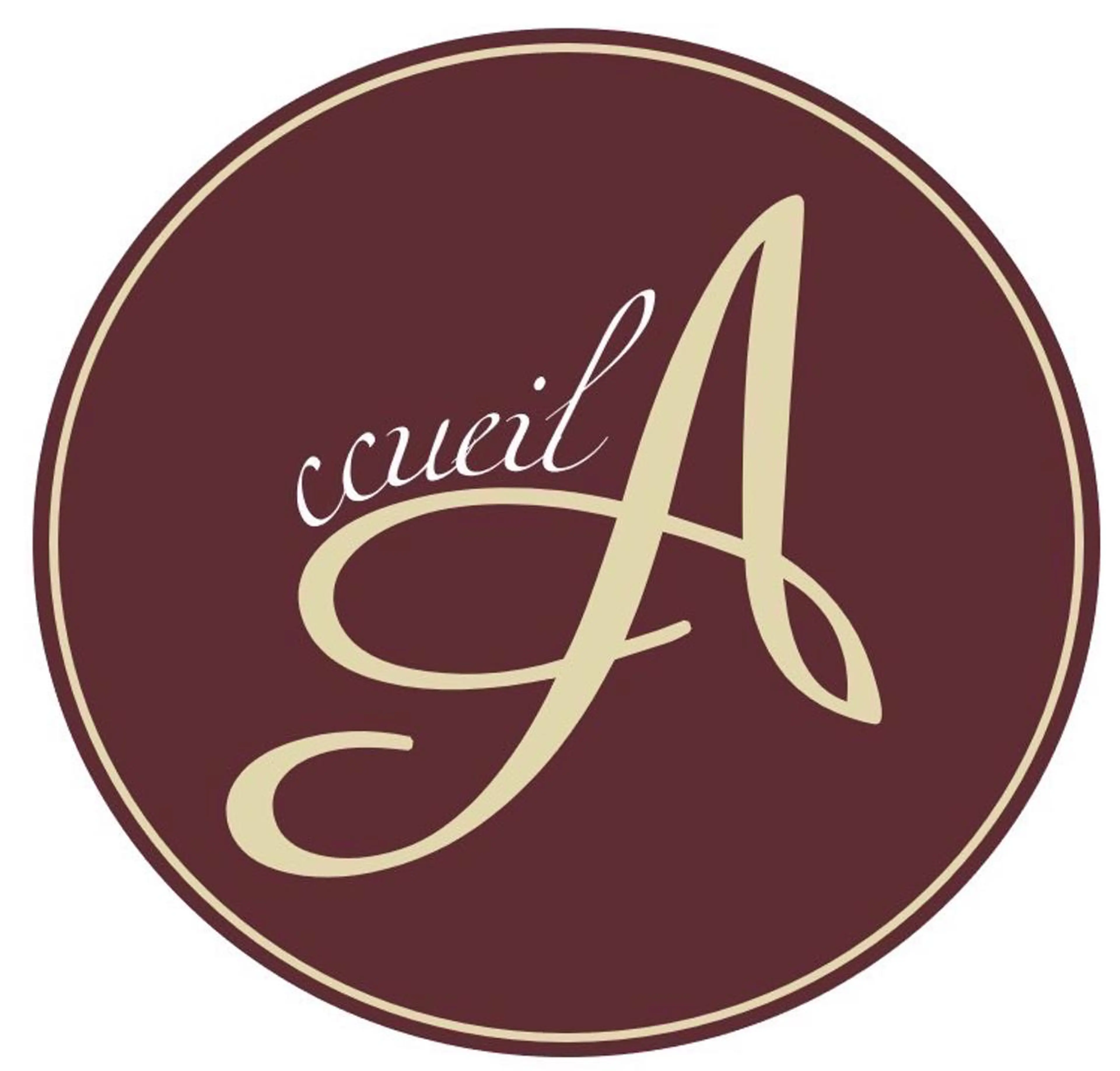 ロング カラー パーマ ヘアアレンジ メンズ キッズ ネイル マツエク・マツパ アイブロウ ニキビ特化型エステ 🍓最短で肌質改善のエステ・リラクイメージ