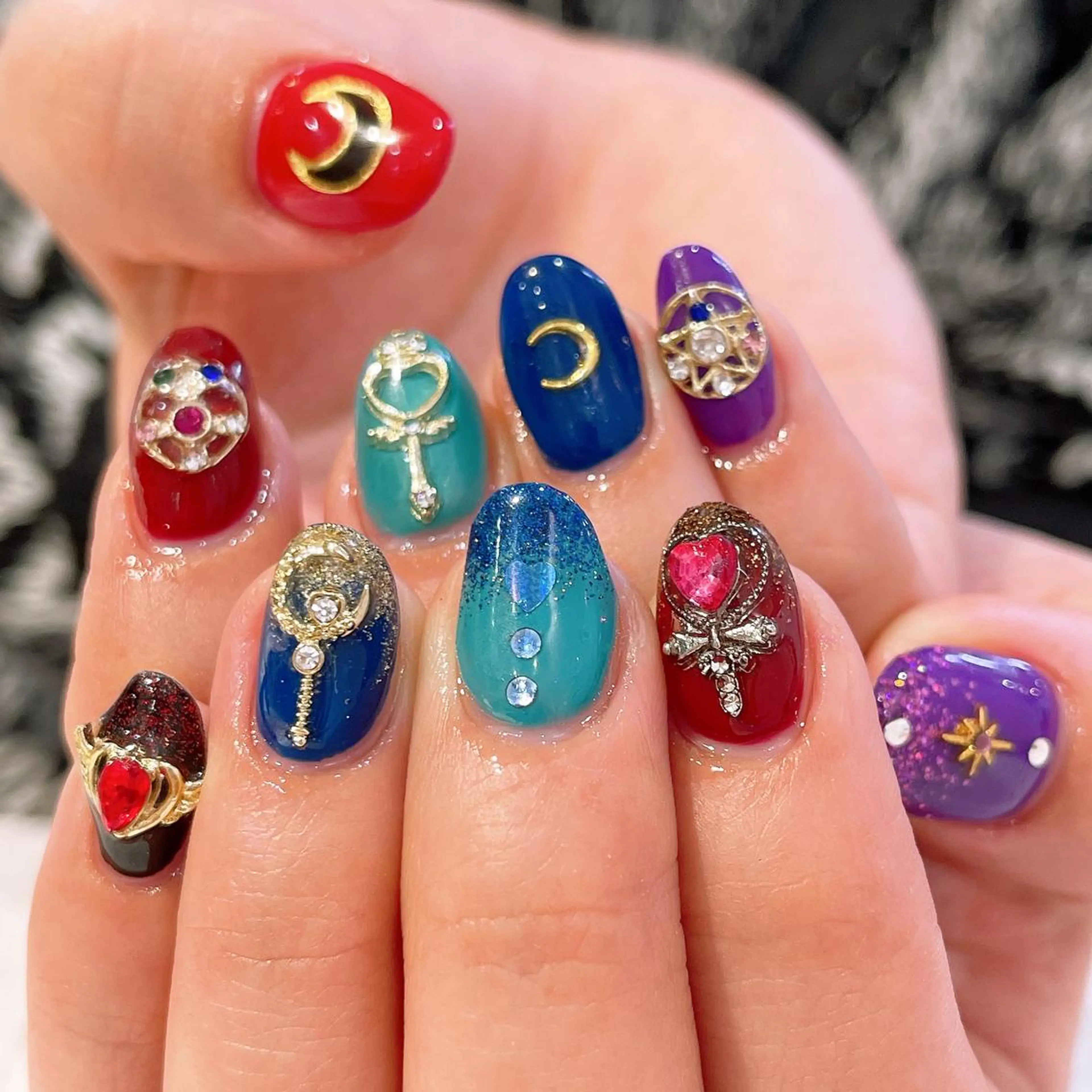 ネイル Nailsalon Julius luna所属・Juliusluna FUZUKIのネイルデザイン