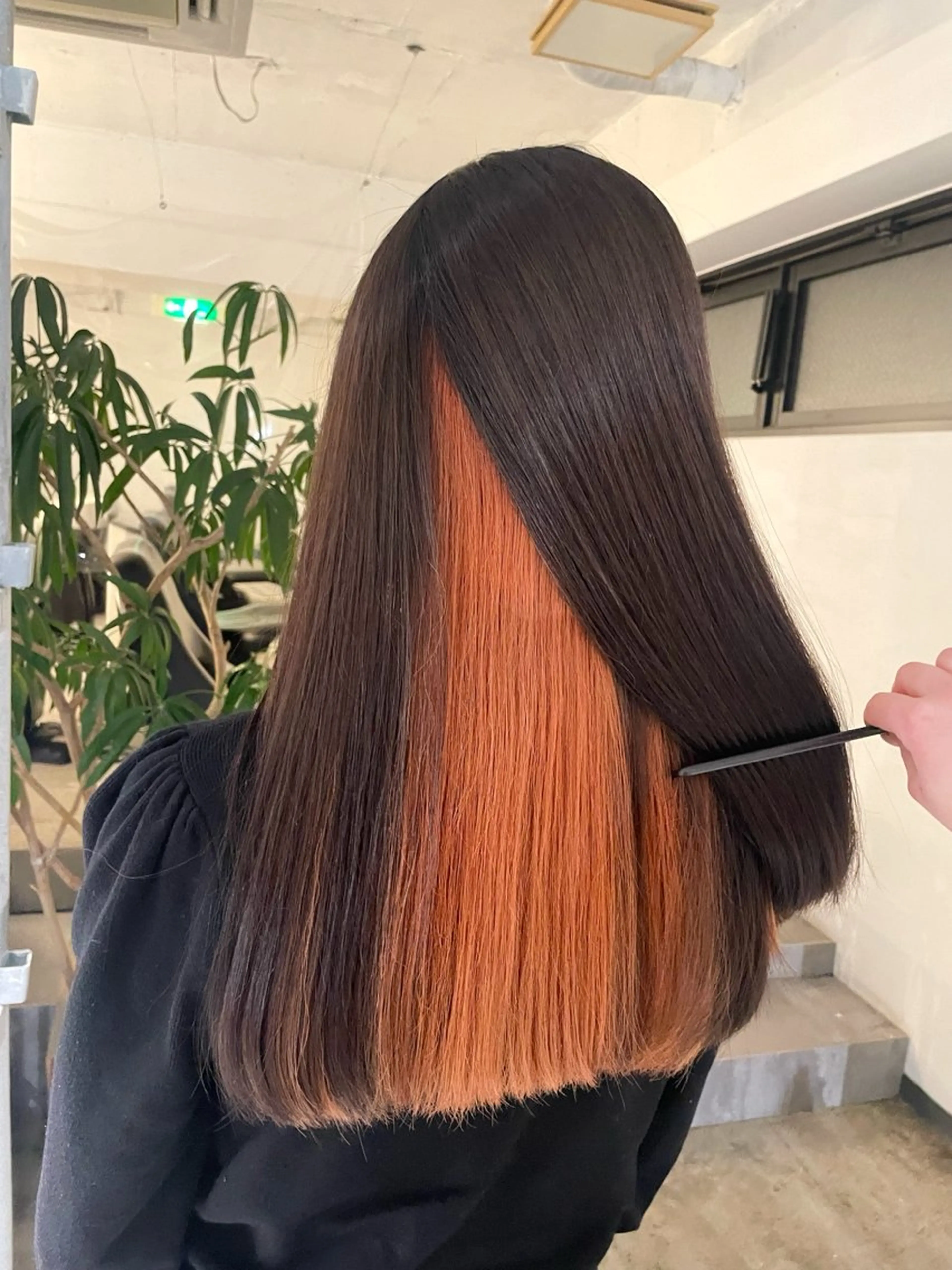 セミロング カラー ブリーチ ケアブリーチ デザインカラー インナーカラー オレンジ ヘアカラー トリートメント 暖色カラー🍒 ケアブリーチ/akiのヘアスタイル