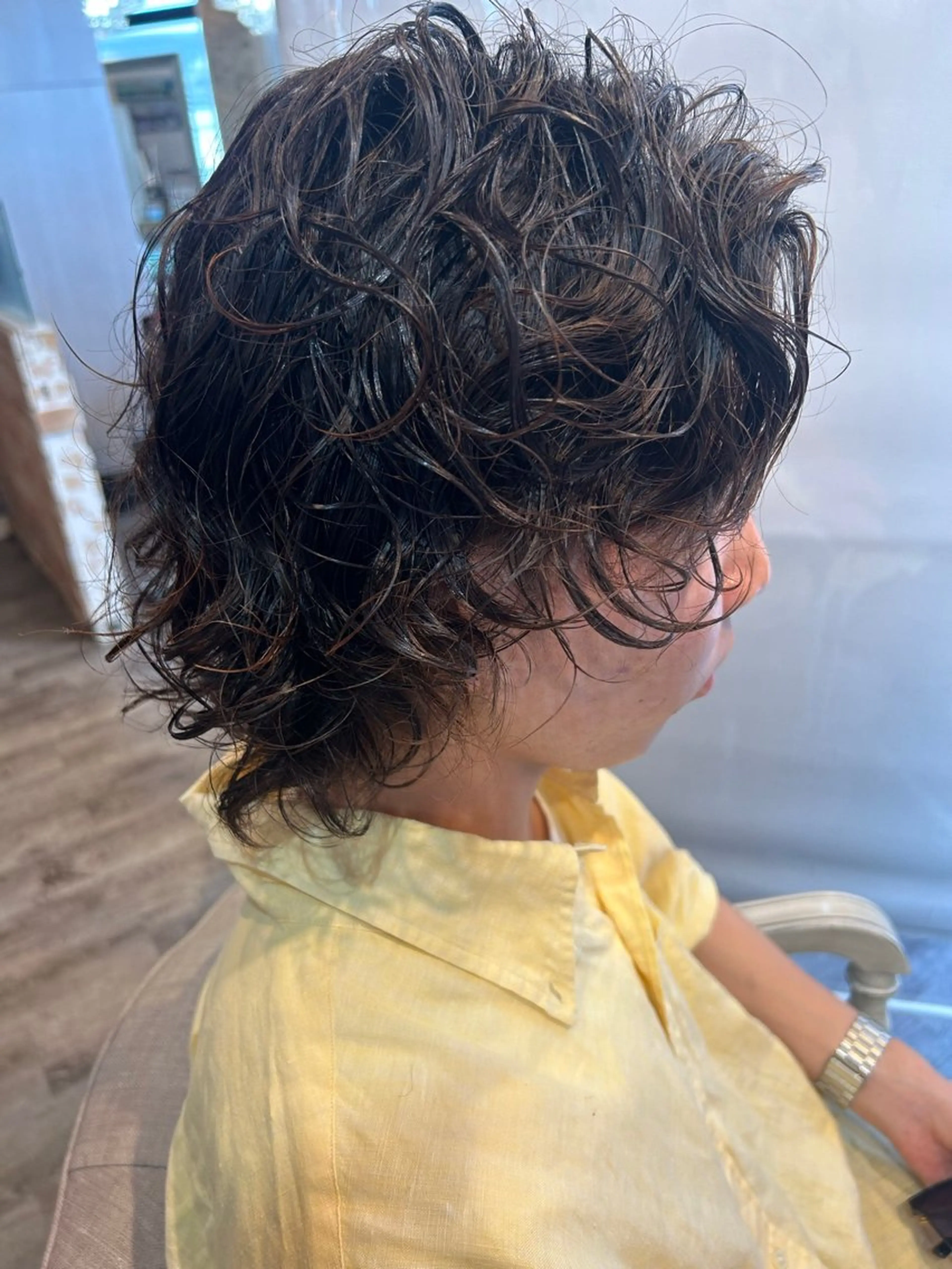 ミディアム パーマ メンズ メンズウルフカット ウルフカット ヤマダ タケトのヘアスタイル