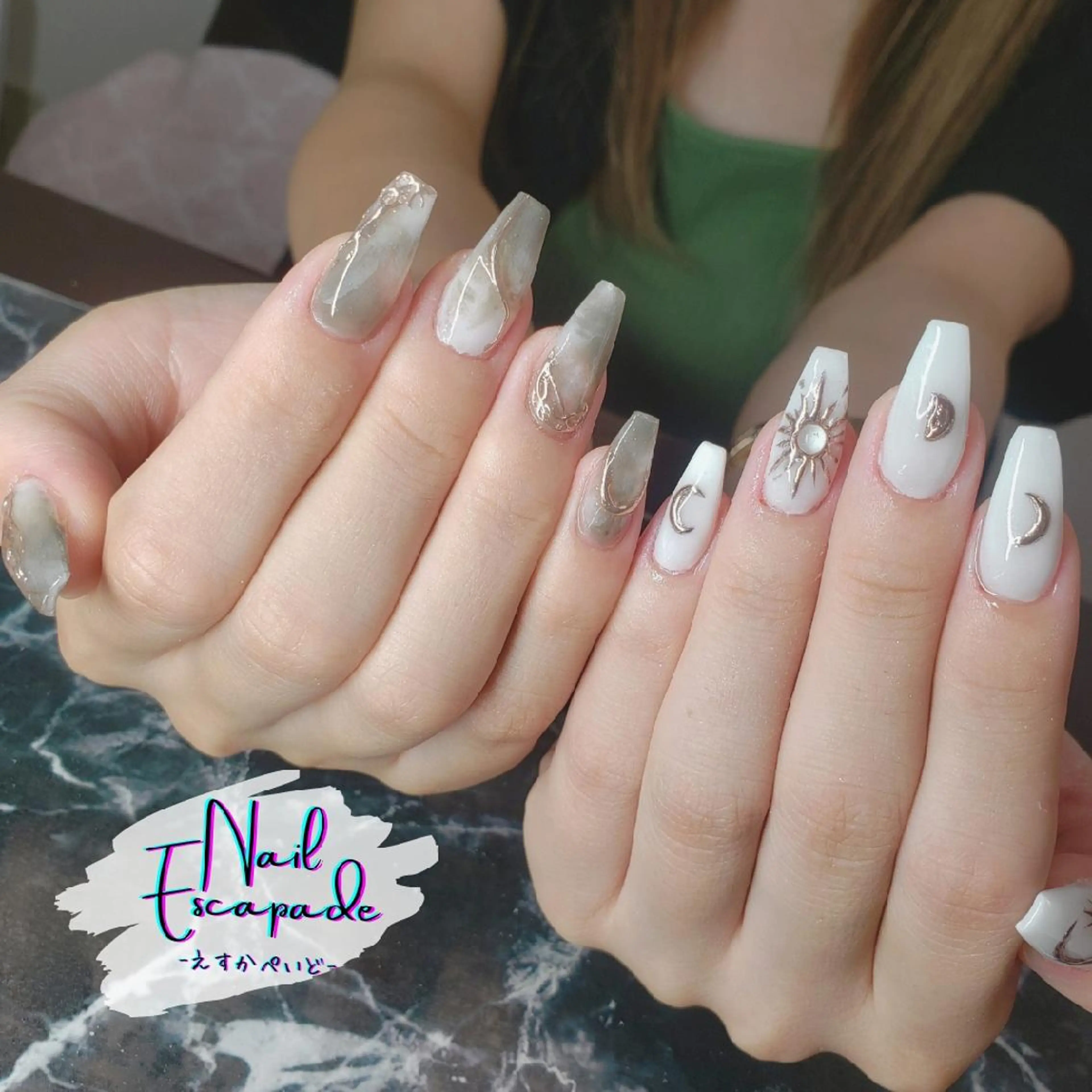 ミディアム ネイル ハンドネイル クロキ 。のネイルデザイン