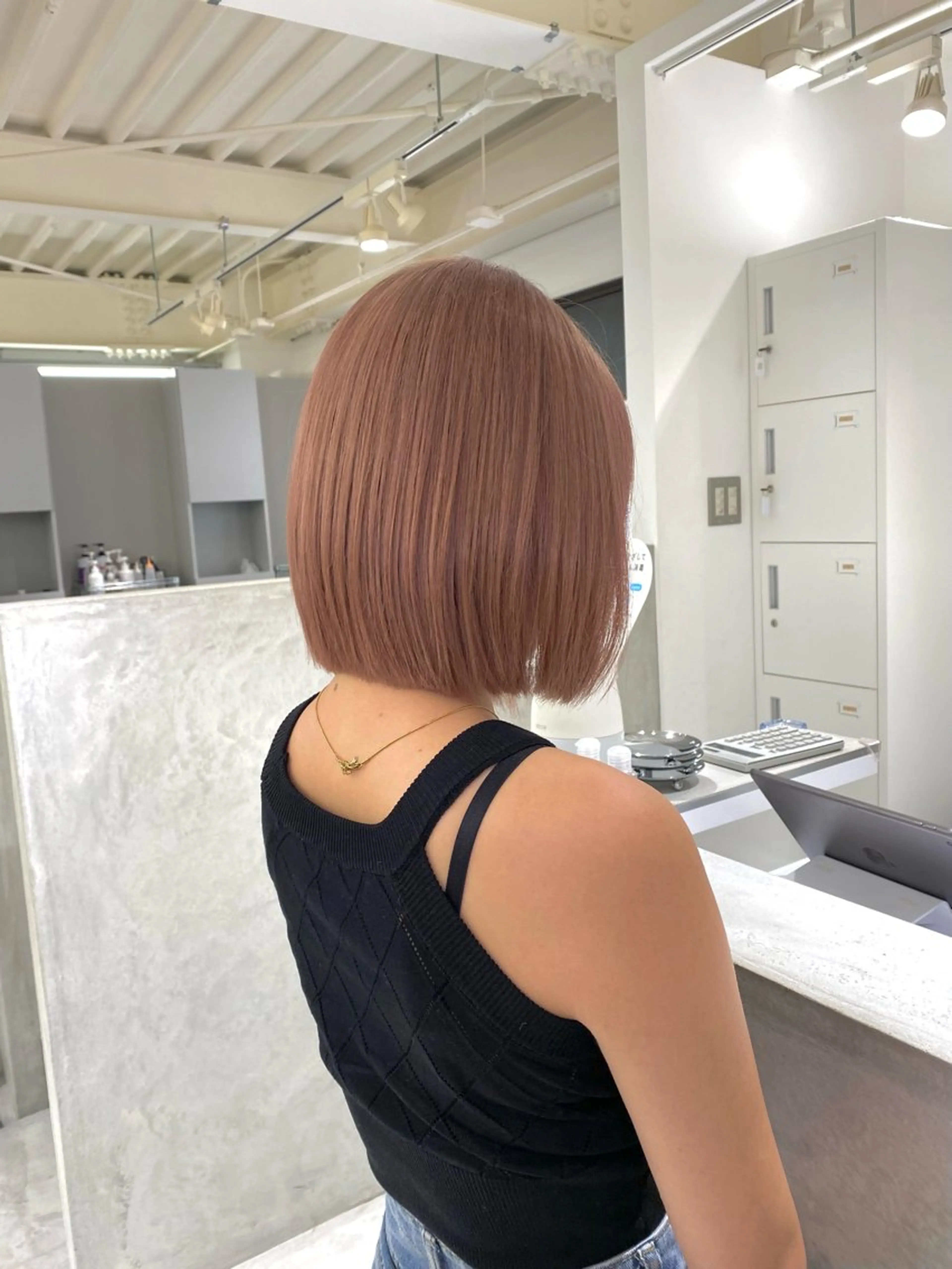 ショート カラー ブリーチ kumon ayu ブリーチ/ハイトーンのヘアスタイル