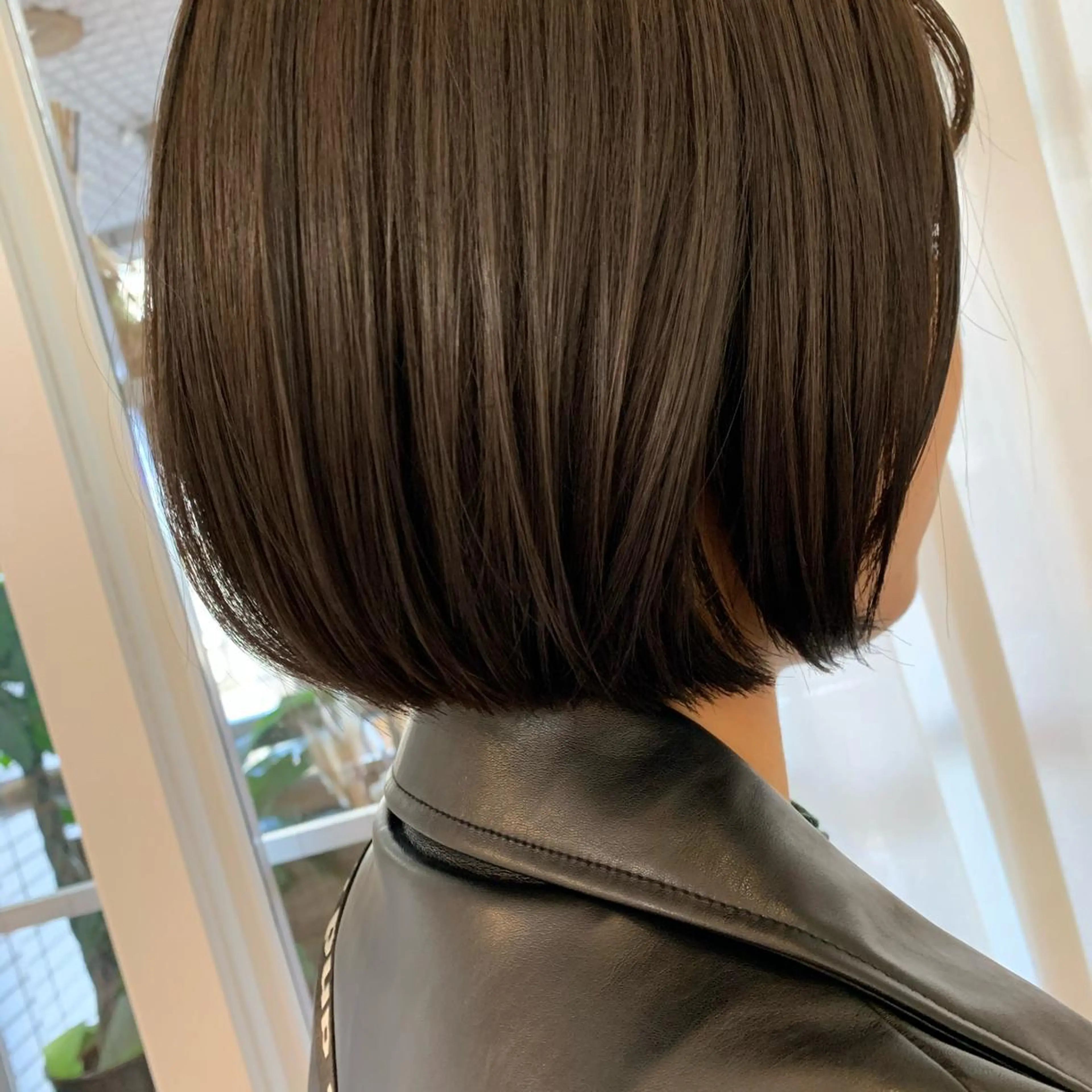 ショート ボブ SALOWIN新潟万代所属・緑川 瑞穂のヘアスタイル