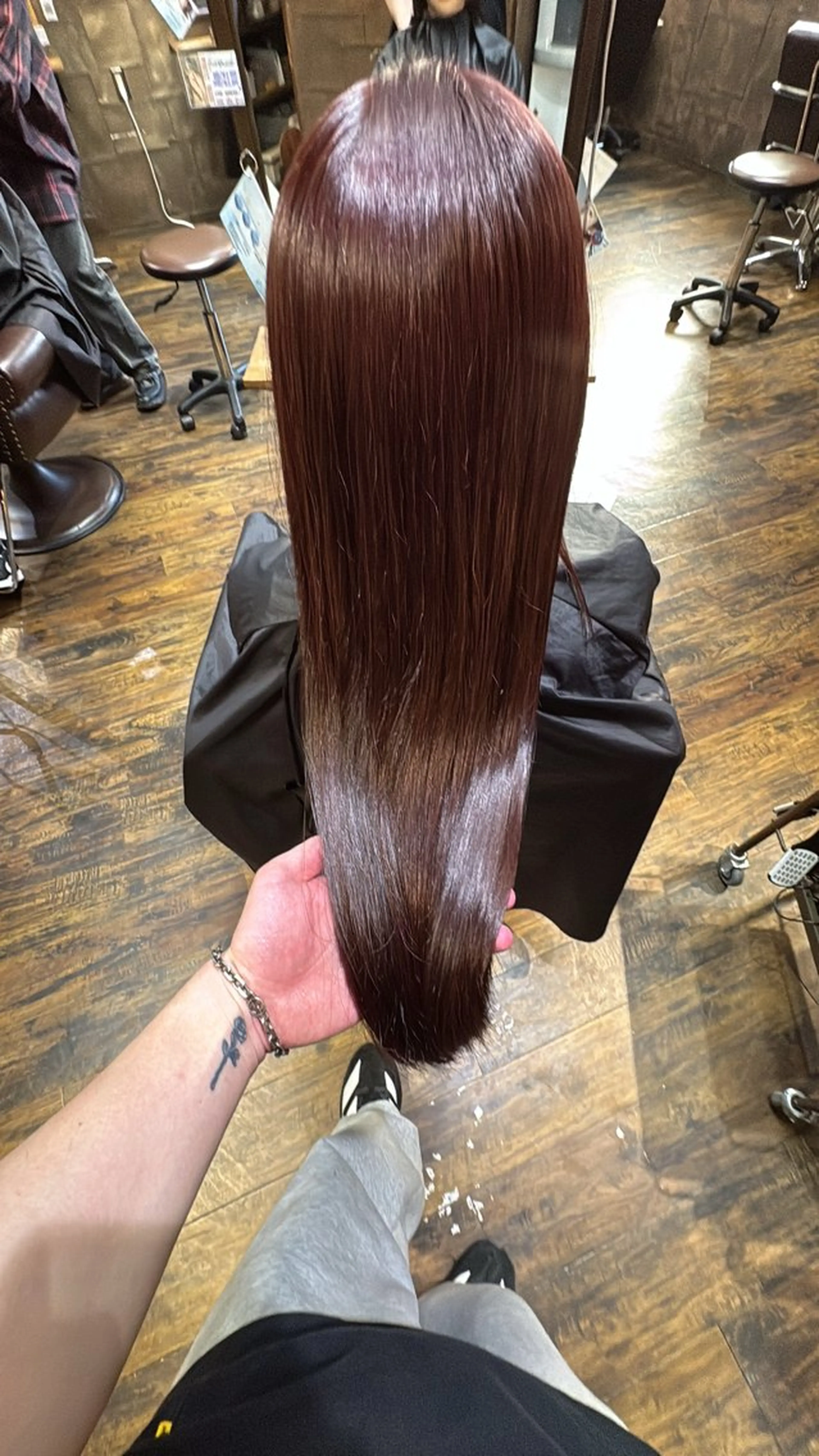 ロング カラー ヘアカラー トリートメント 縮毛矯正/髪質改善 グレージュカラーのヘアスタイル