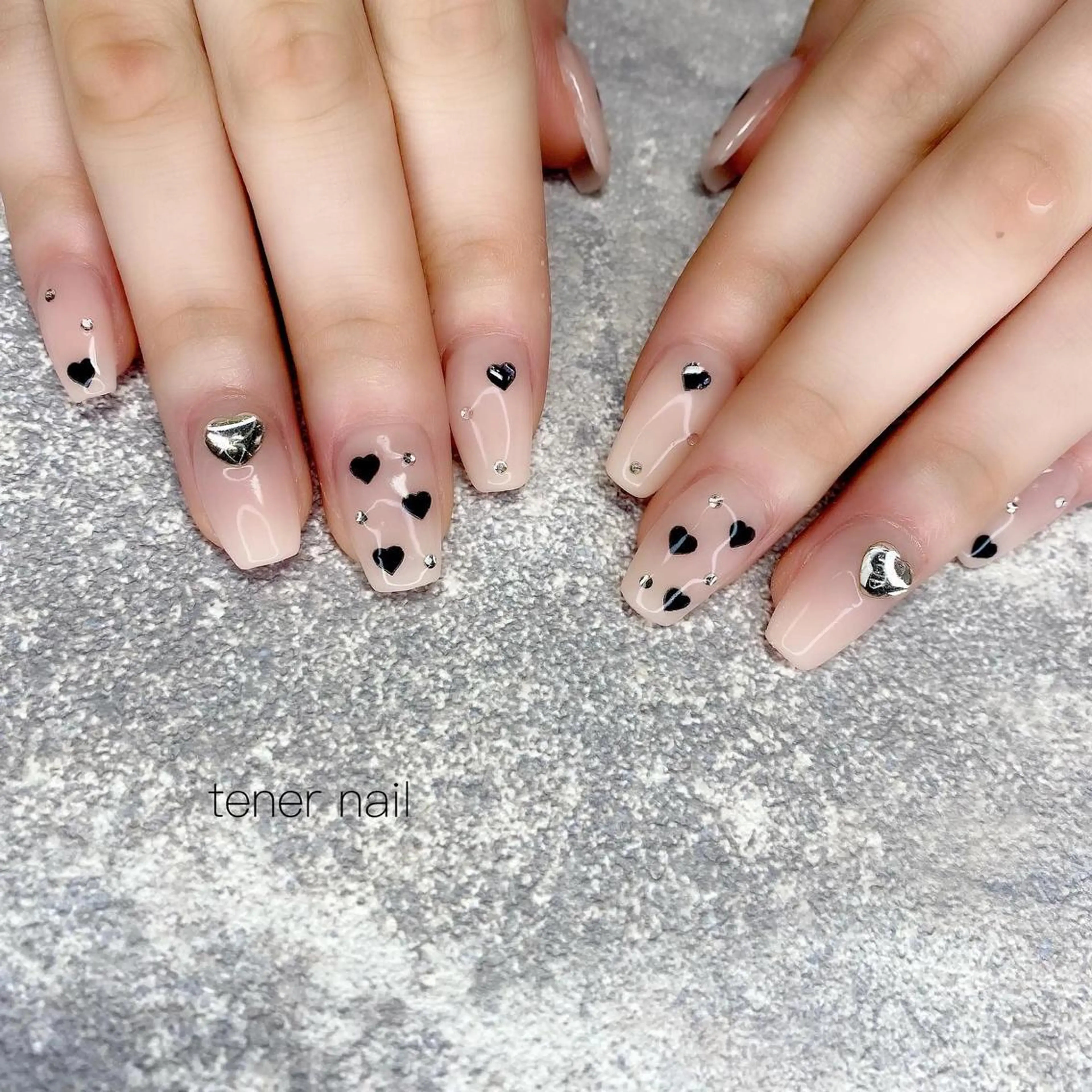 ネイル ドット ハート スカルプネイル tener  nail  テネルネイル所属・テネルネイル tener nailのネイルデザイン