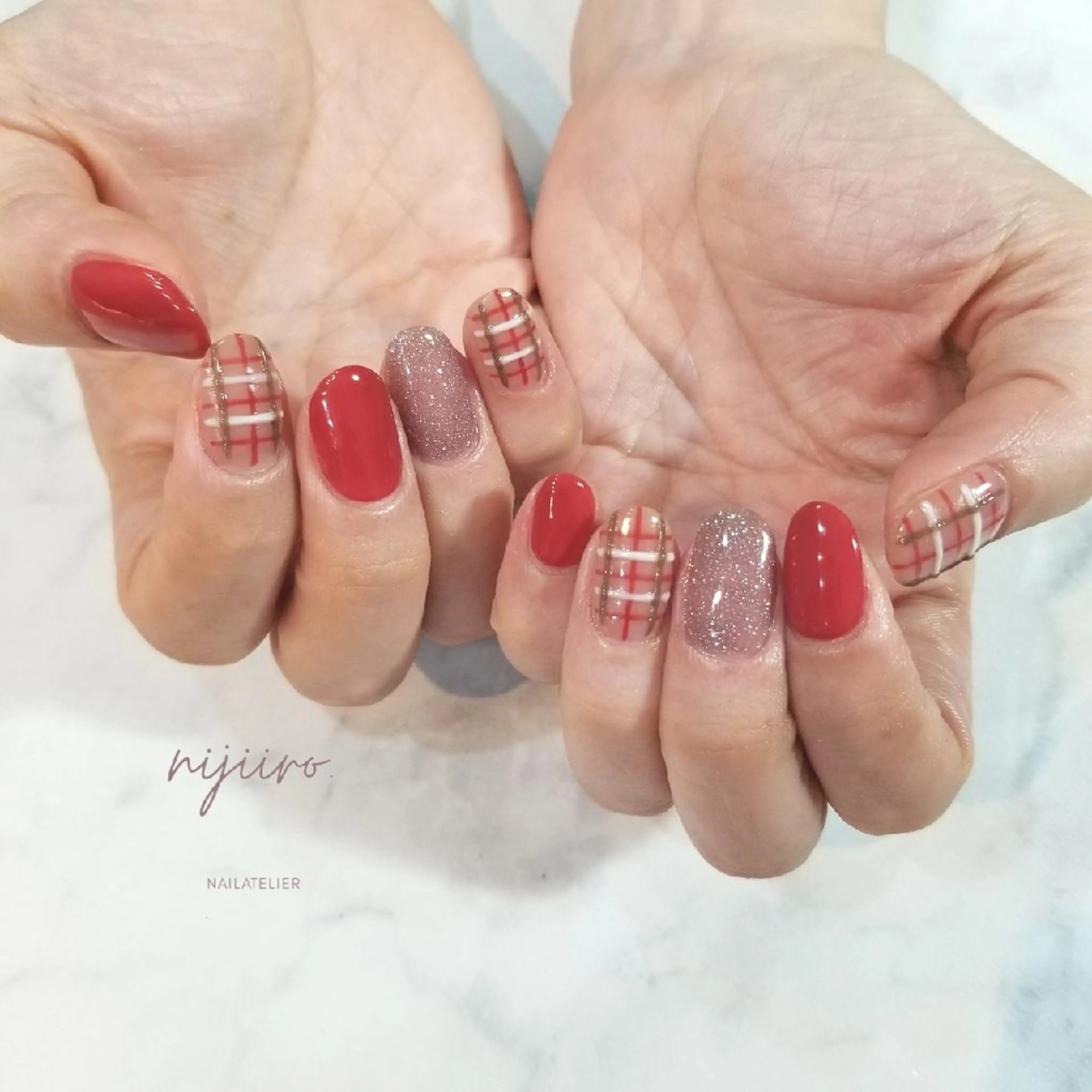 ネイル ぷっくりネイル ハンドネイル nailatelier nijiiro.所属・nijiiro🌈 サトウのネイルデザイン