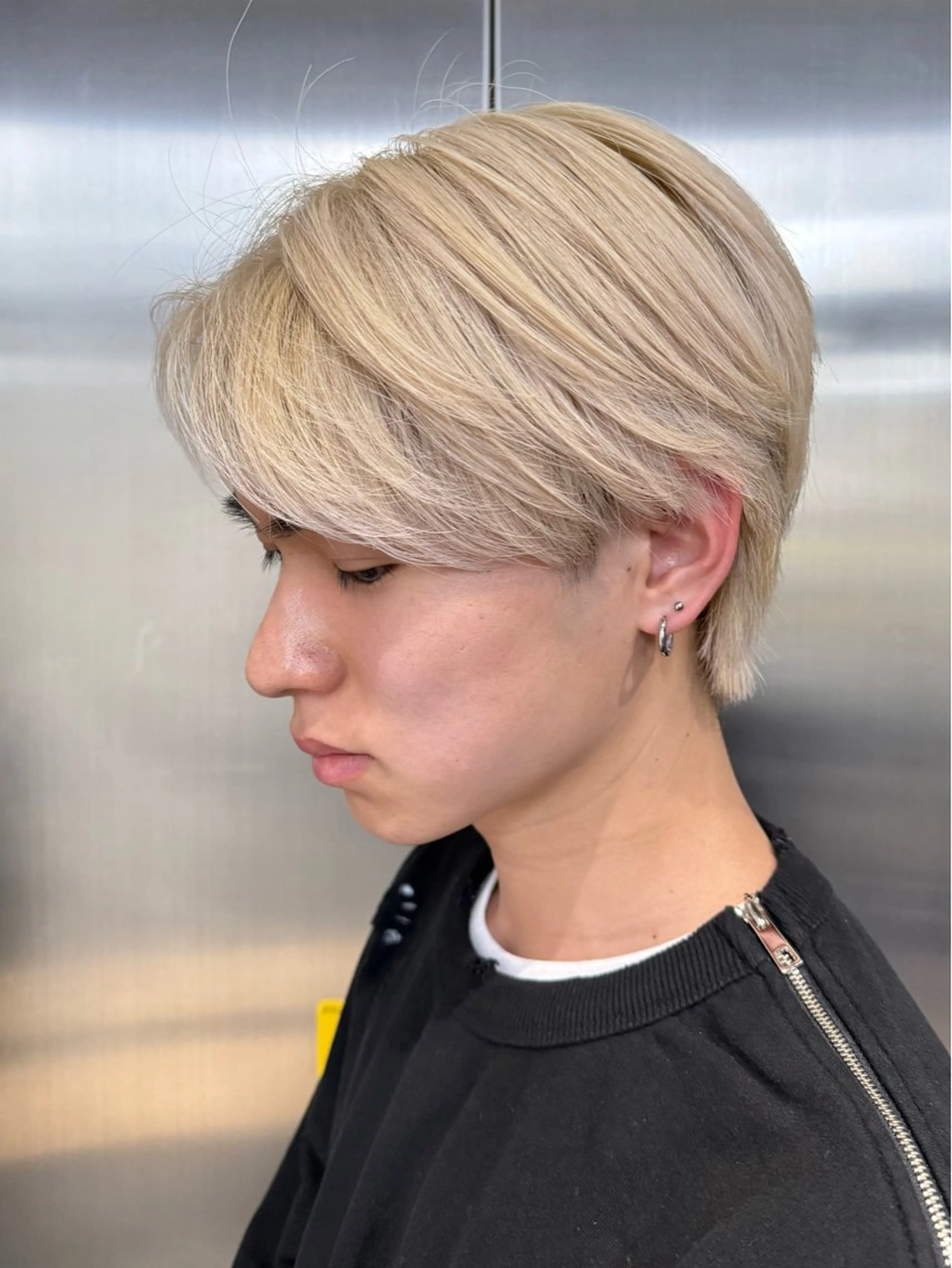 メンズ メンズブリーチ メンズハイトーン ヘアカラー TAKUMI ハイトーン/ウルフのヘアスタイル