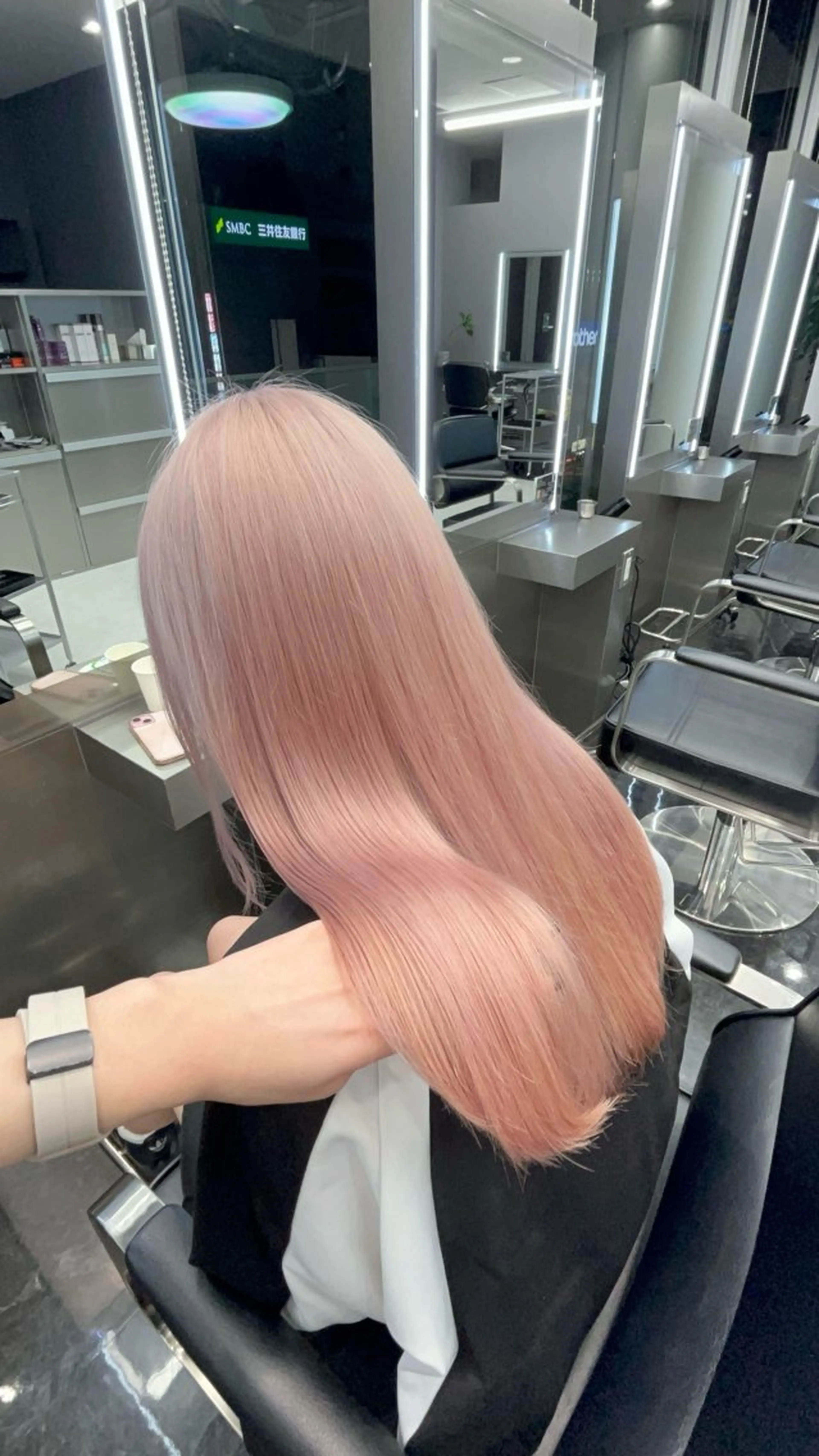 ロング カラー ブリーチ ハイトーンカラー 韓国風ヘア ヘアカラー トリートメント ヘアセット 韓国ヘア🖤/透明感 shihoのヘアスタイル