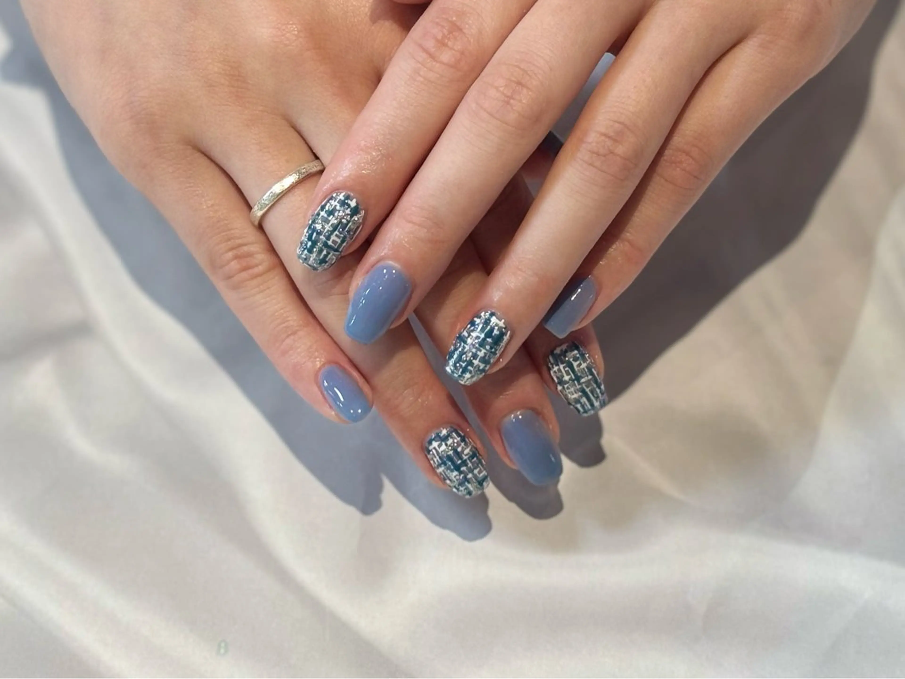 ネイル ツイードネイル ハンドネイル 秋山 香穂のネイルデザイン