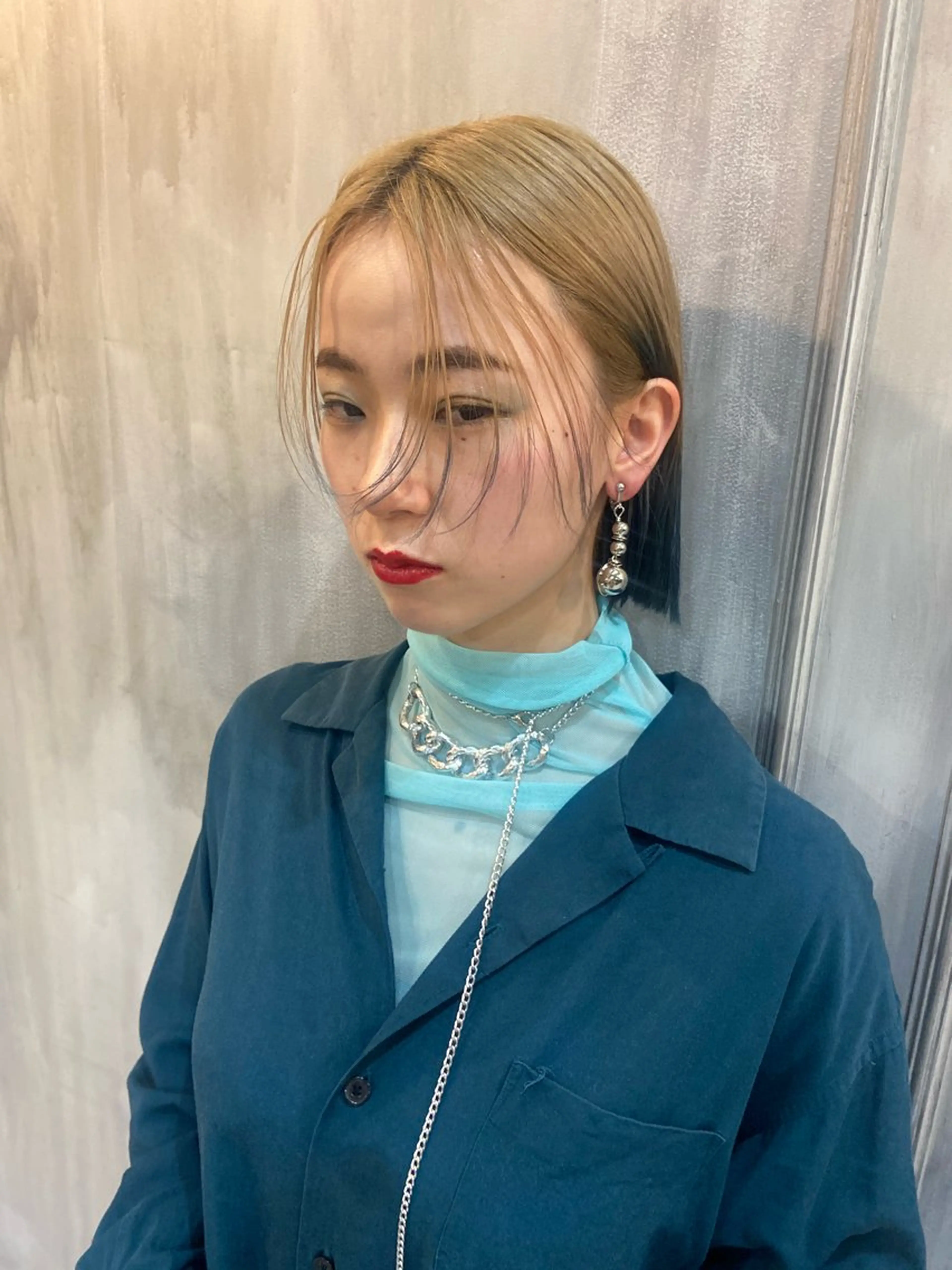 ショート カラー ベージュカラー グラデーションカラー ネイビーカラー ヘアカラー デザインパーマ 藤田和樹のヘアスタイル