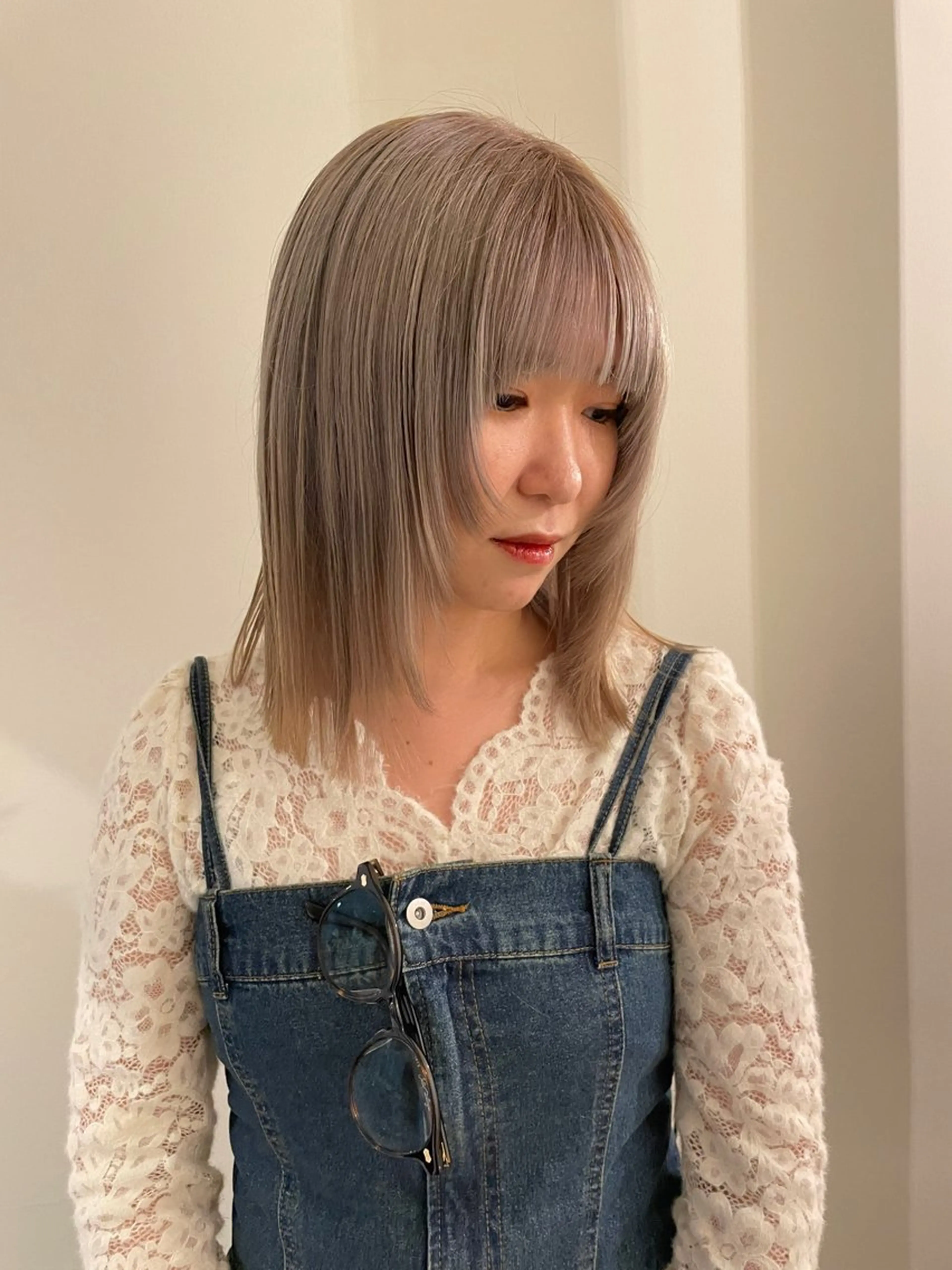 ミディアム カラー ハイトーンカラー ヘアカラー 渋谷 留菜のヘアスタイル