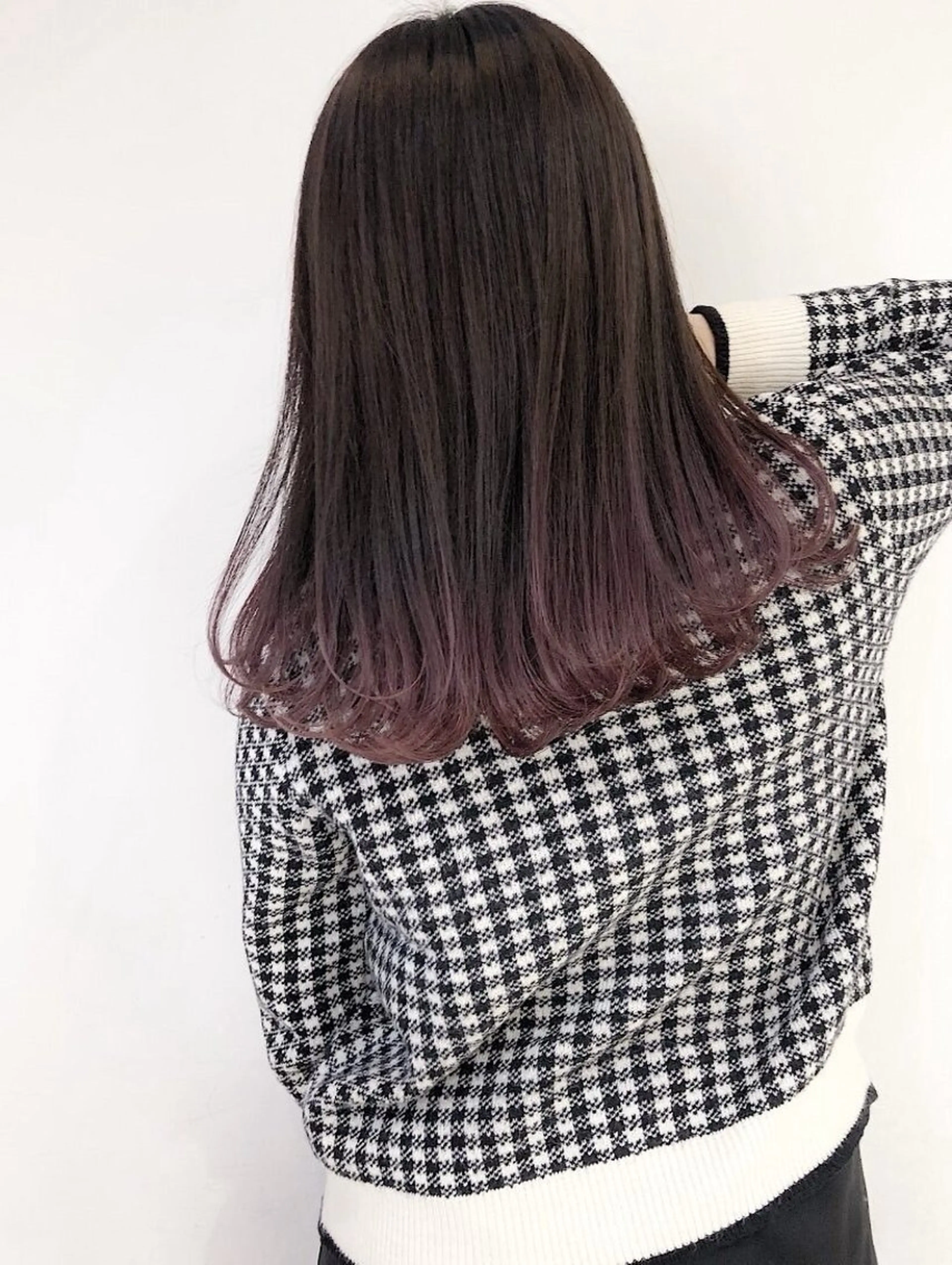 セミロング レイヤーカット✂️ 若葉のヘアスタイル