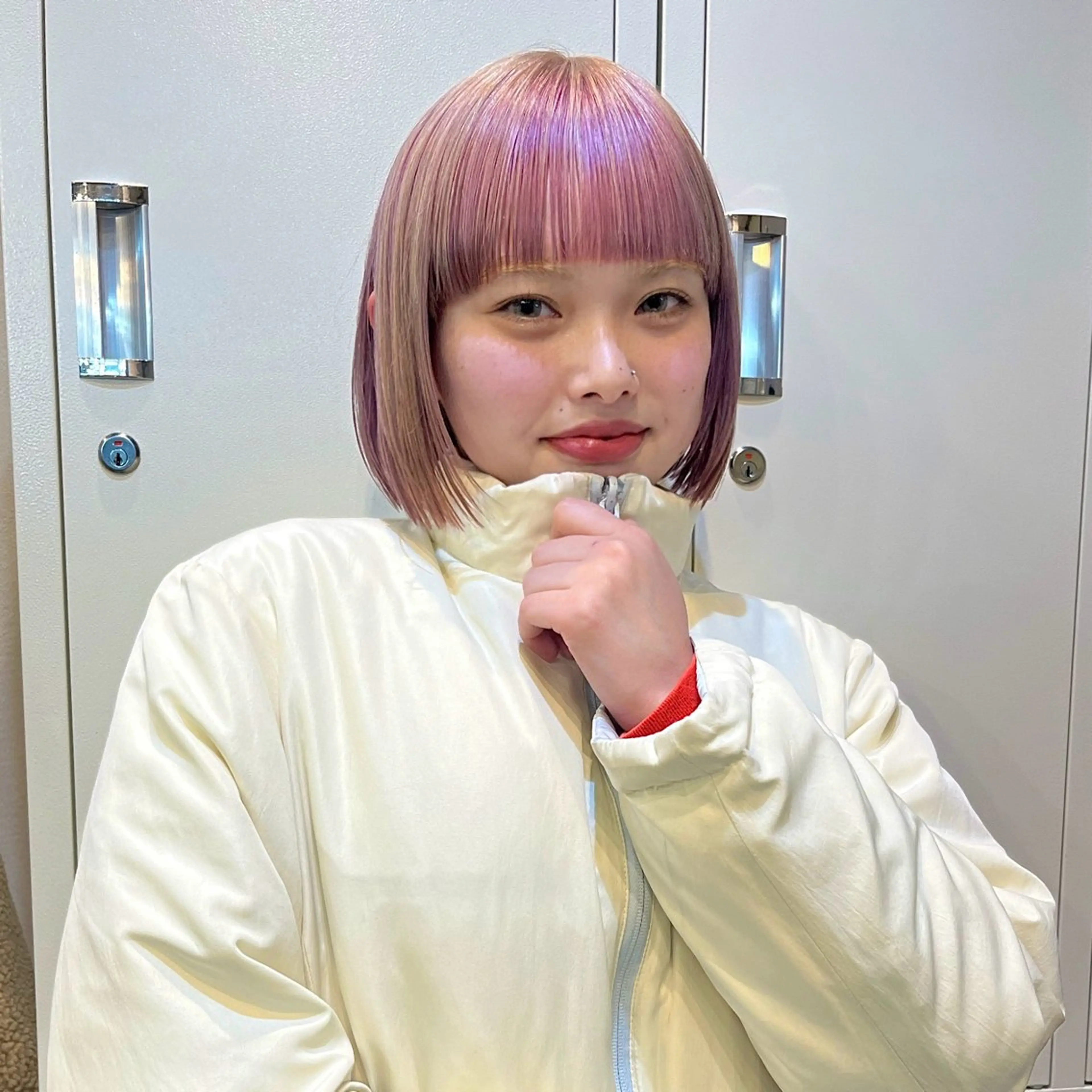 ショート カラー デザインカラー オン眉 Maison Land所属・KANA MIYOSHIのヘアスタイル