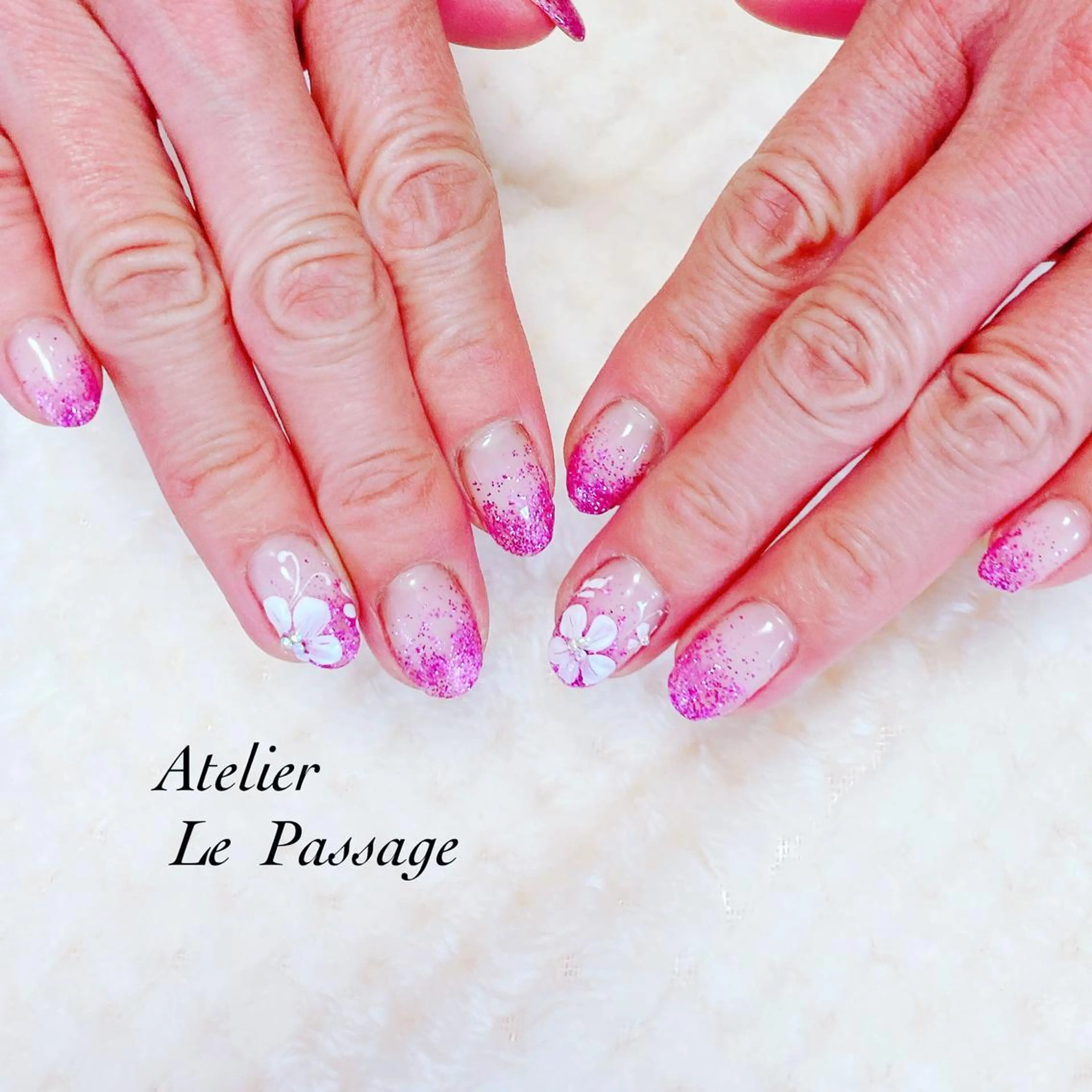 ネイル フラワーネイル ジェルネイル ラメ(グリッター) ラメグラデーション パラジェル Atelier Le Passage所属・h nakatsukaのネイルデザイン