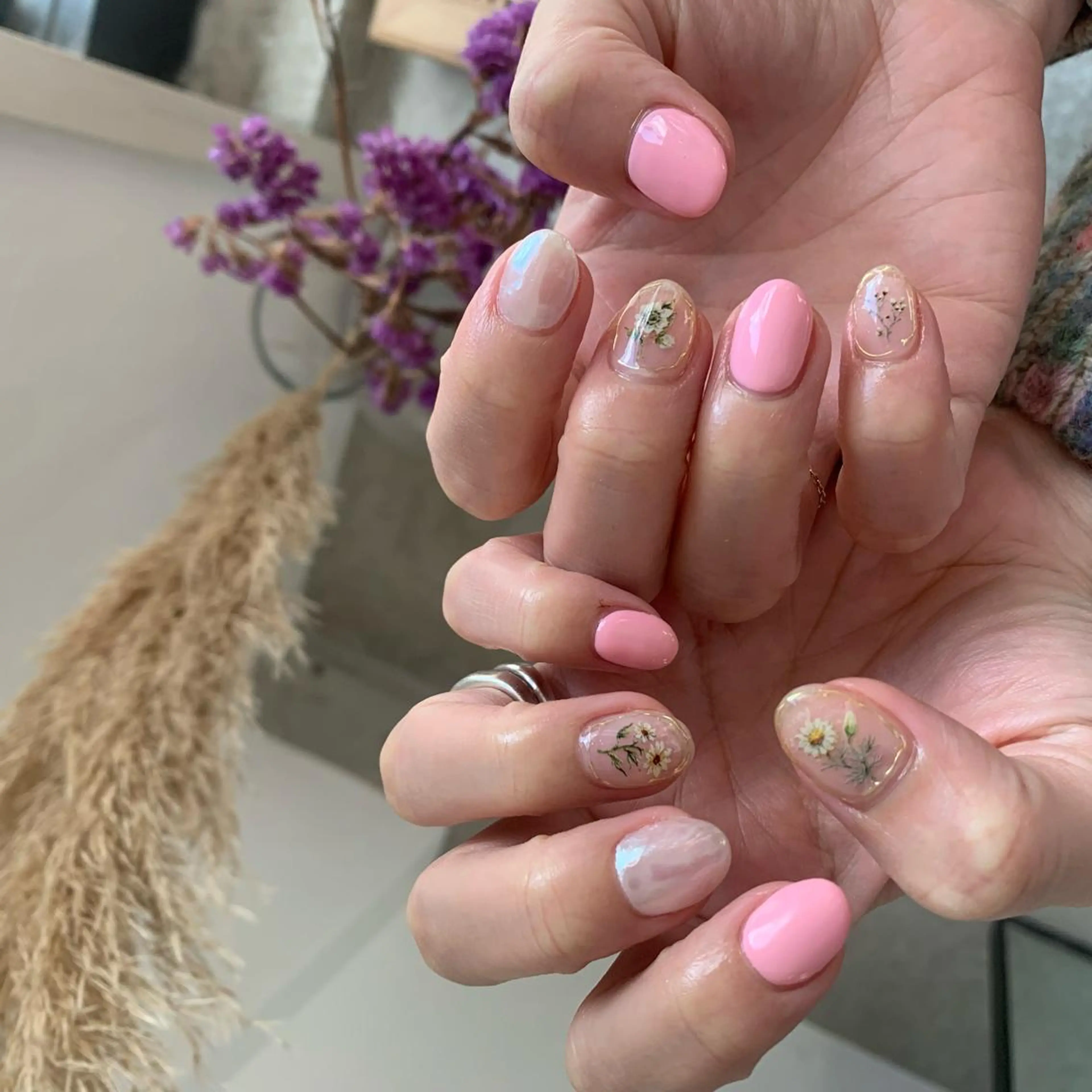 ショート カラー ネイル emanon 新宿東口店所属・nailist akariのネイルデザイン