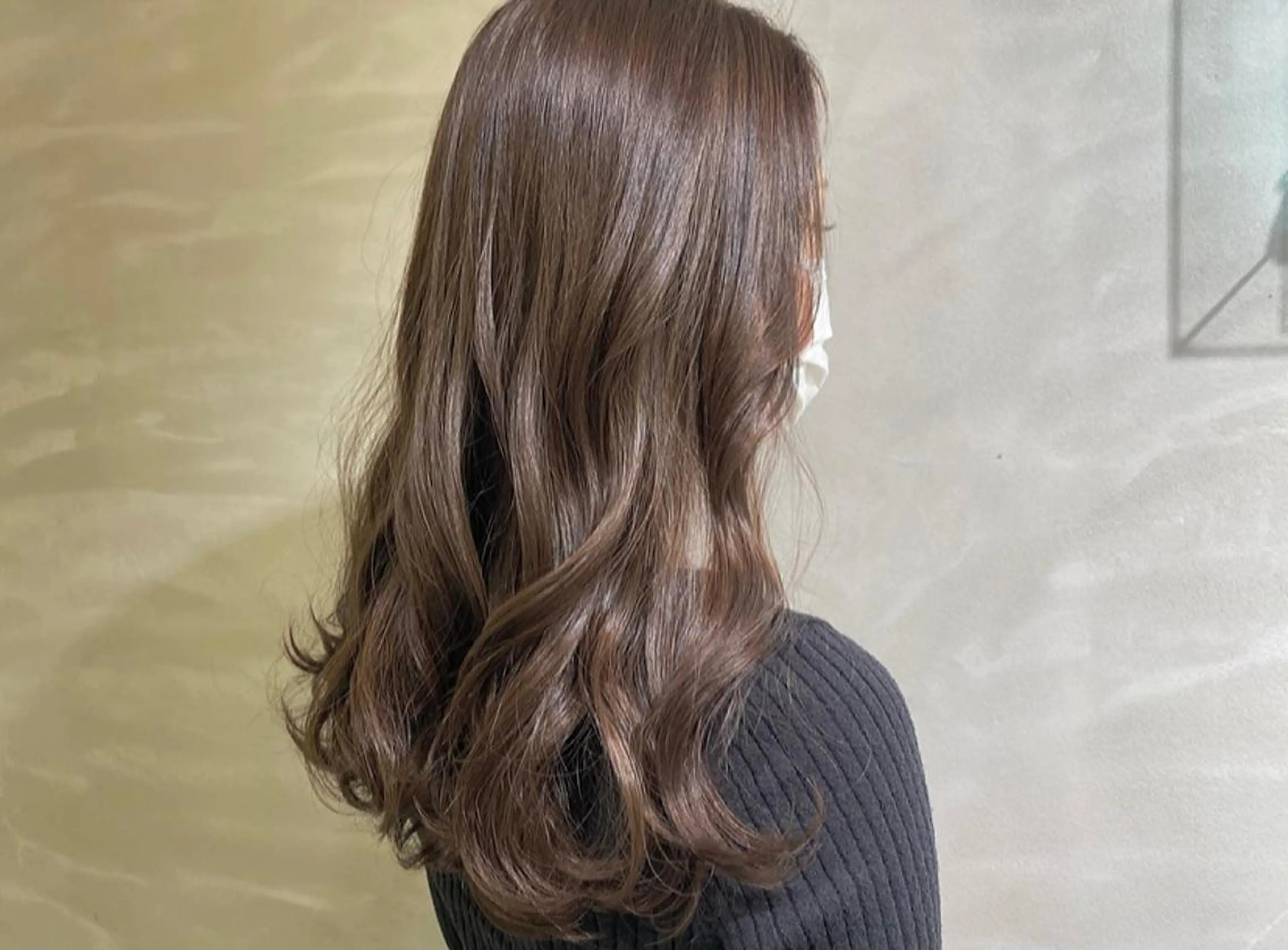 ミディアム カラー ハイライトカラー ハイライト カット ヘアカラー トリートメント 半個室女性salon 🩰Natsumiのヘアスタイル