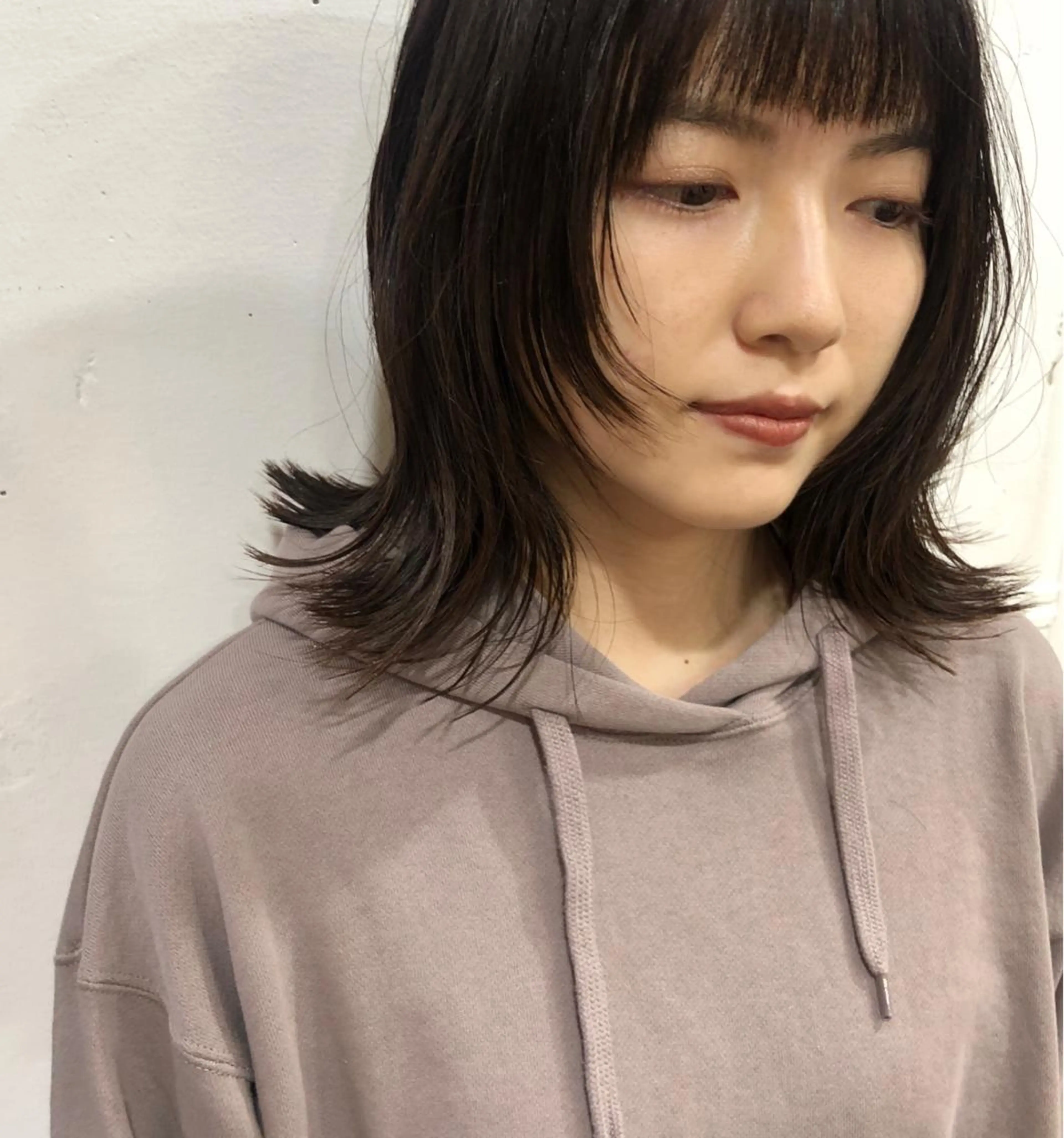 ミディアム カラー カット ヘアカラー ブリーチなしで透け感 暖色カラーボブaoiのヘアスタイル