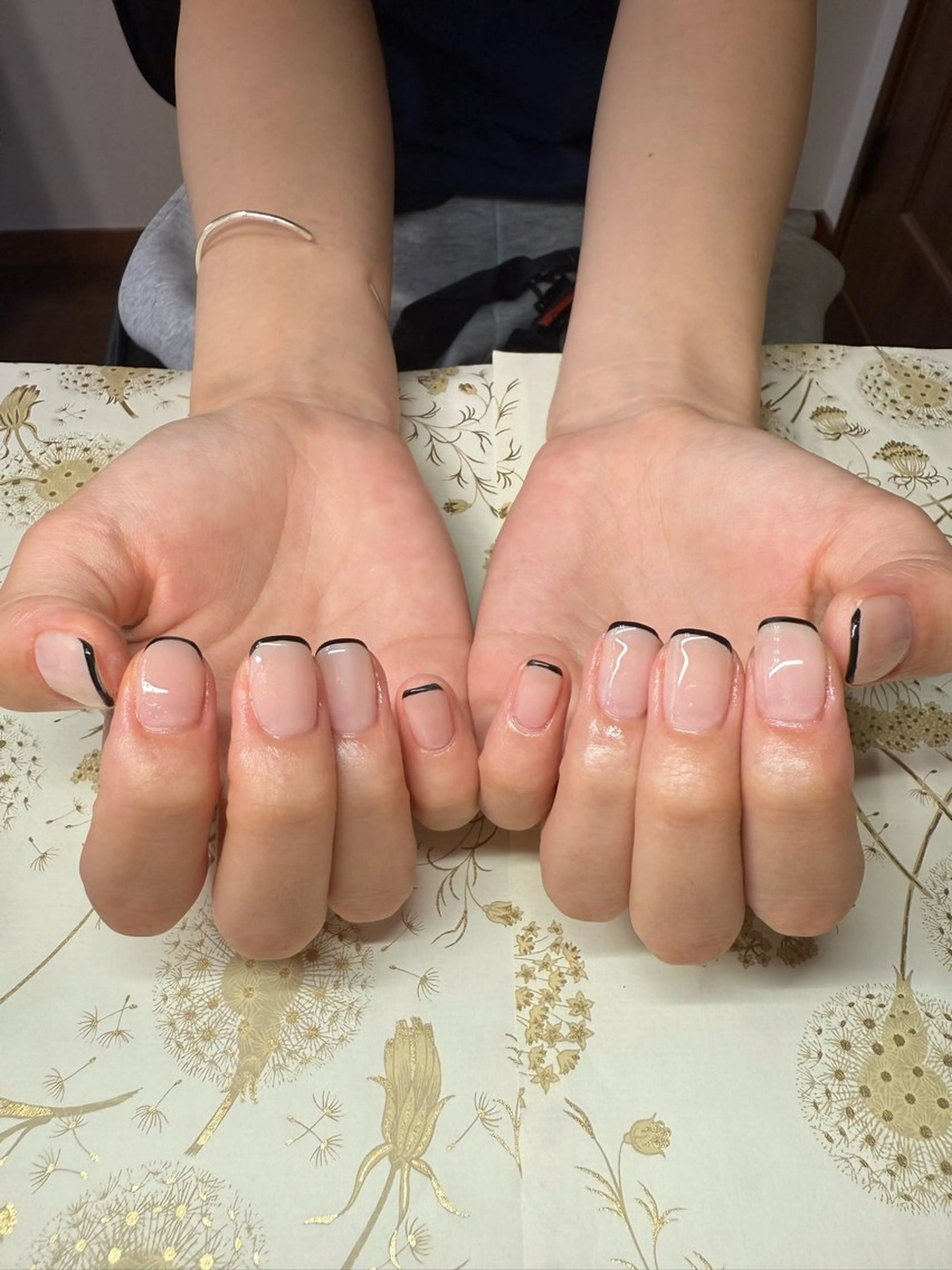 ネイル フレンチネイル 夏ネイル ハンドネイル miel nailのネイルデザイン