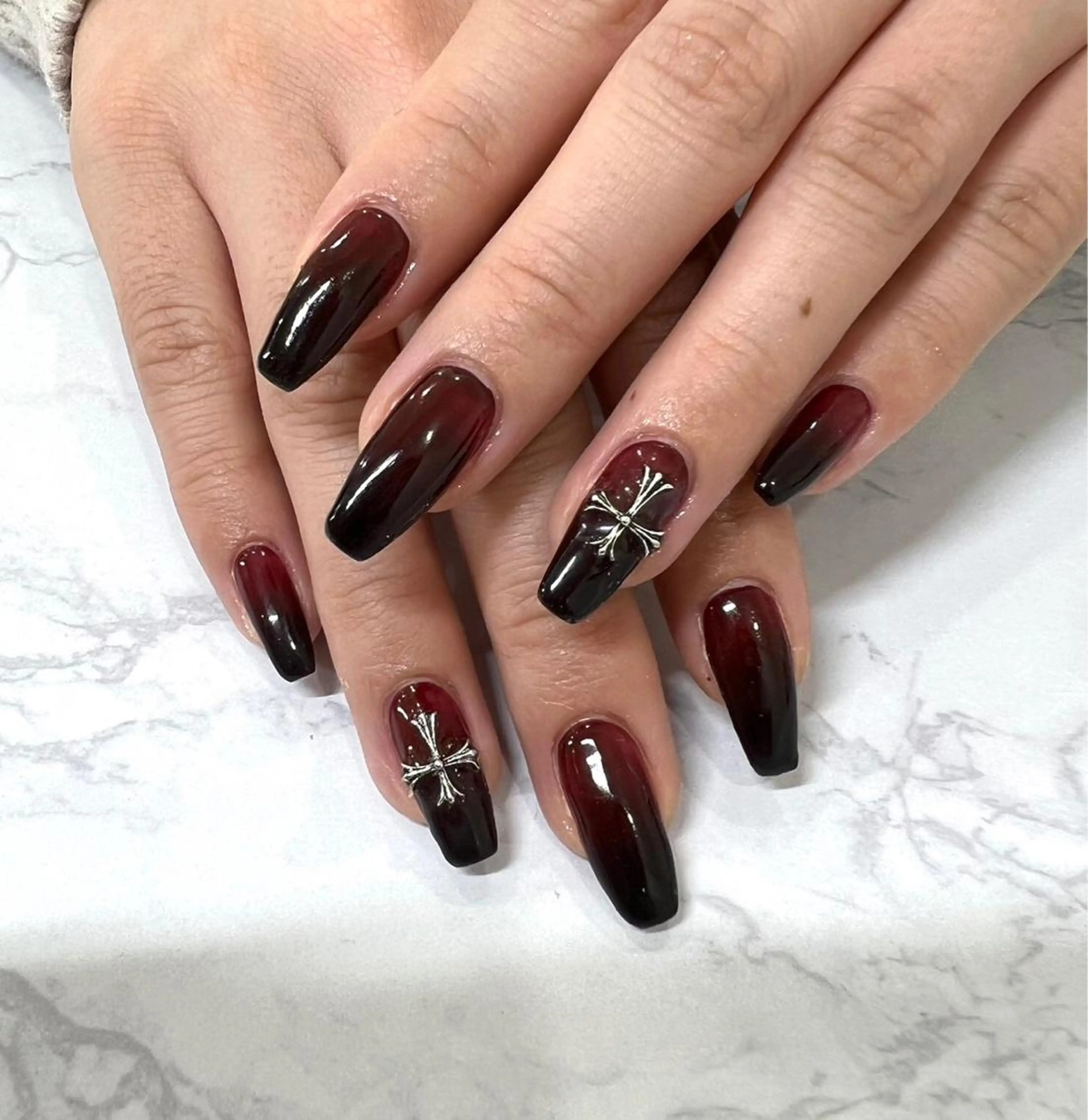 ネイル PEEKABOO京橋 EYE&NAILのマツエク・マツパデザイン