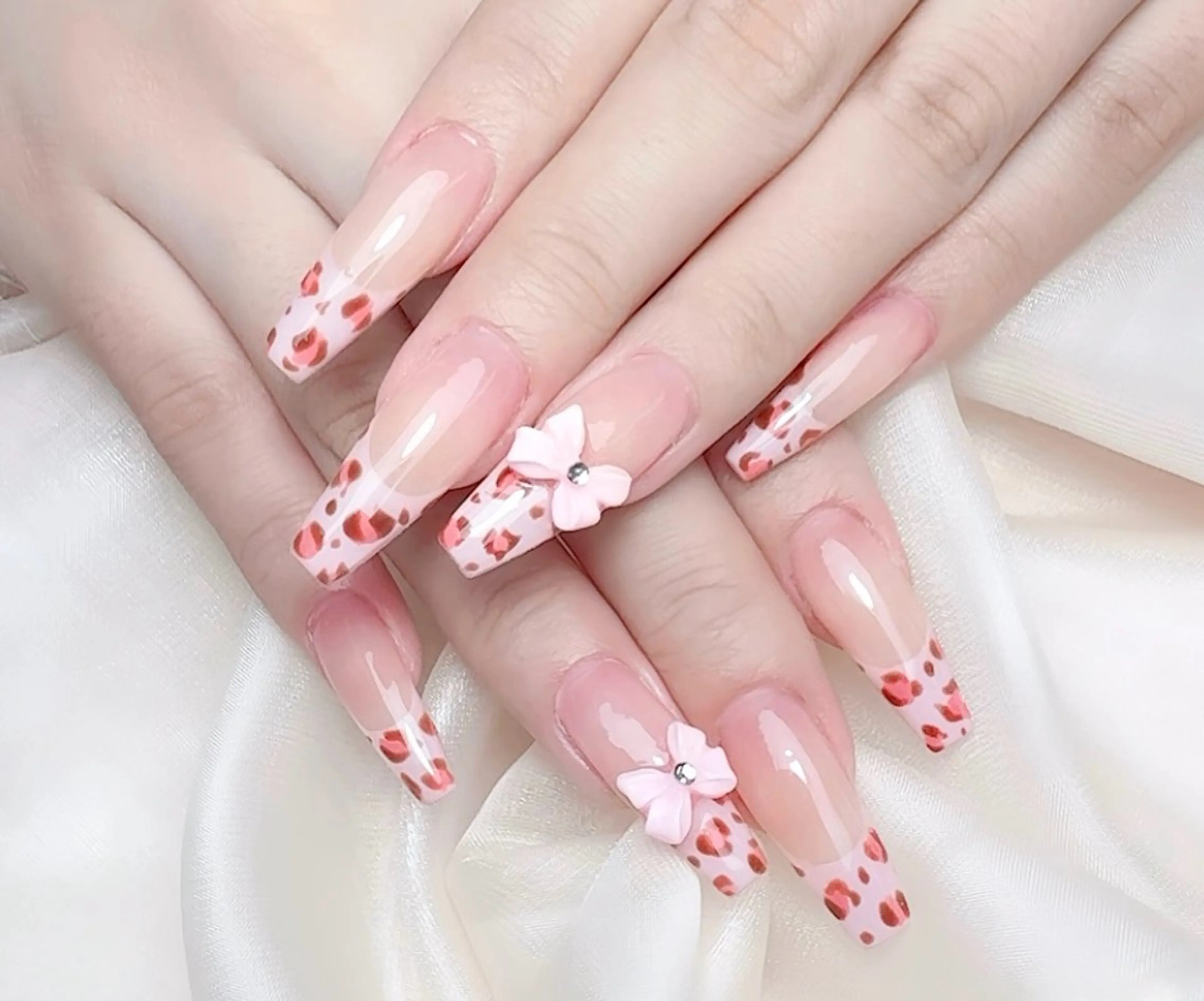ネイル ハンドネイル M🌷nail 長さだし専門店のネイルデザイン
