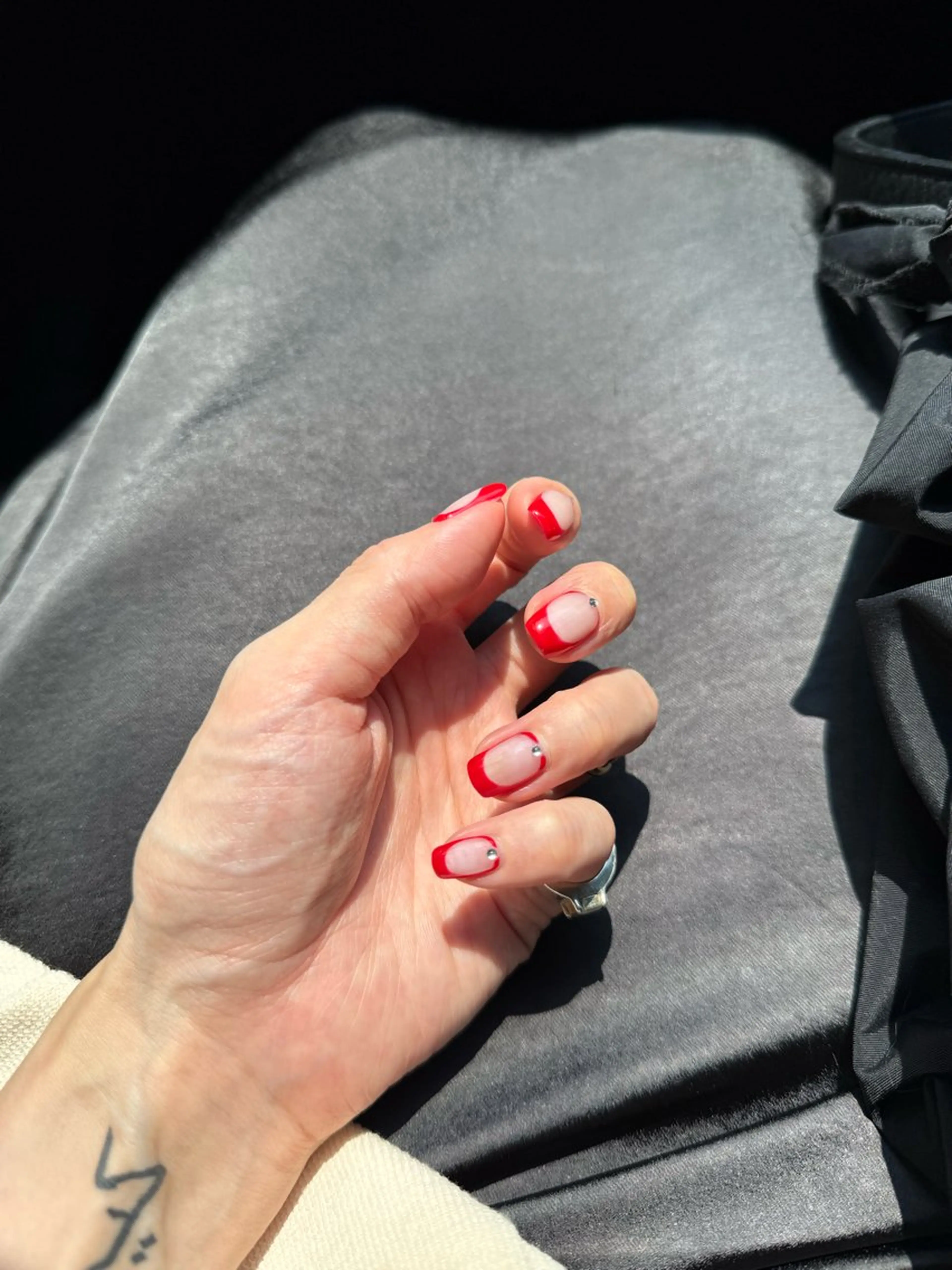 ネイル ストーンネイル ハンドネイル フットネイル kiii.__ ✴︎*のネイルデザイン