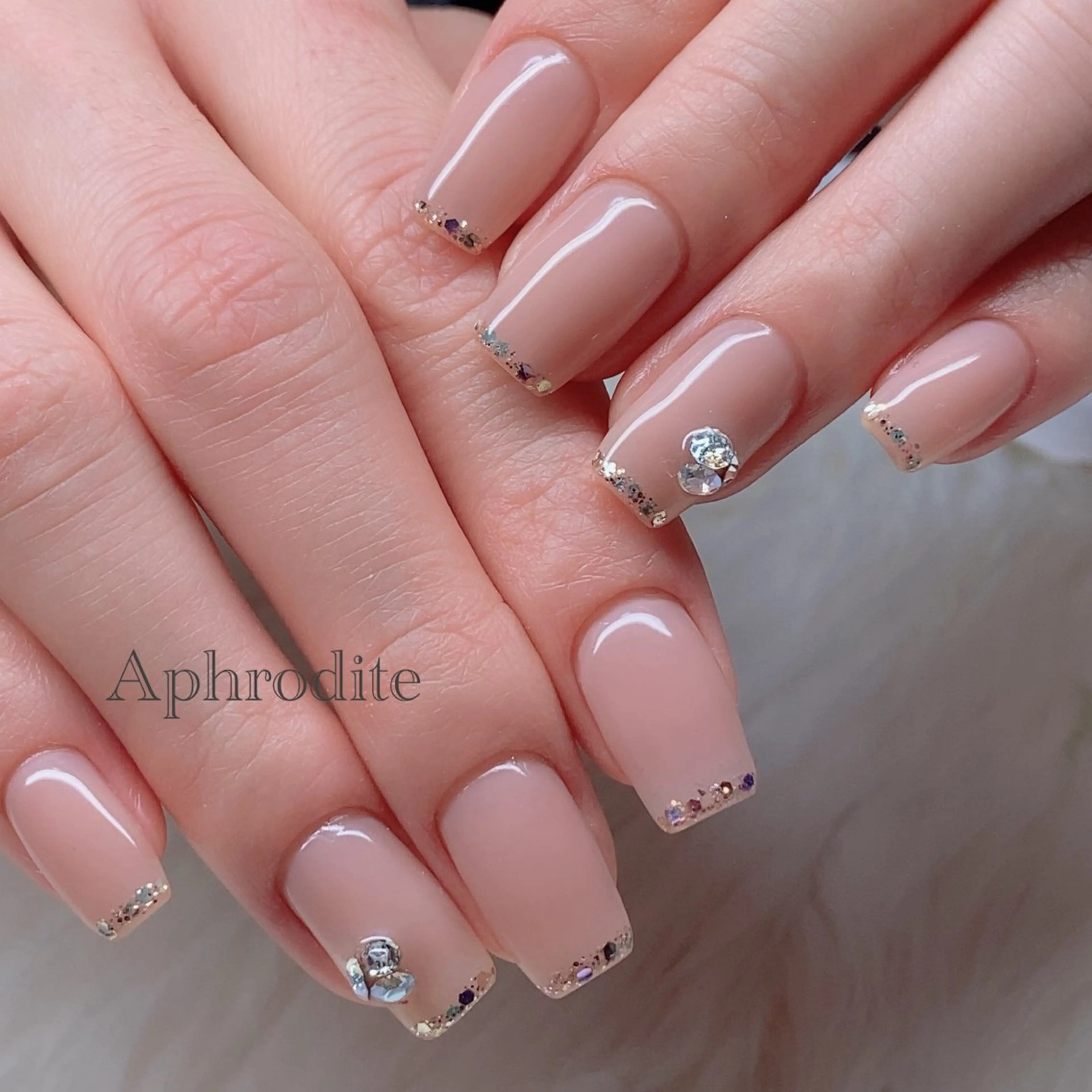 ネイル Aphrodite パラジェル認定サロンのネイルデザイン