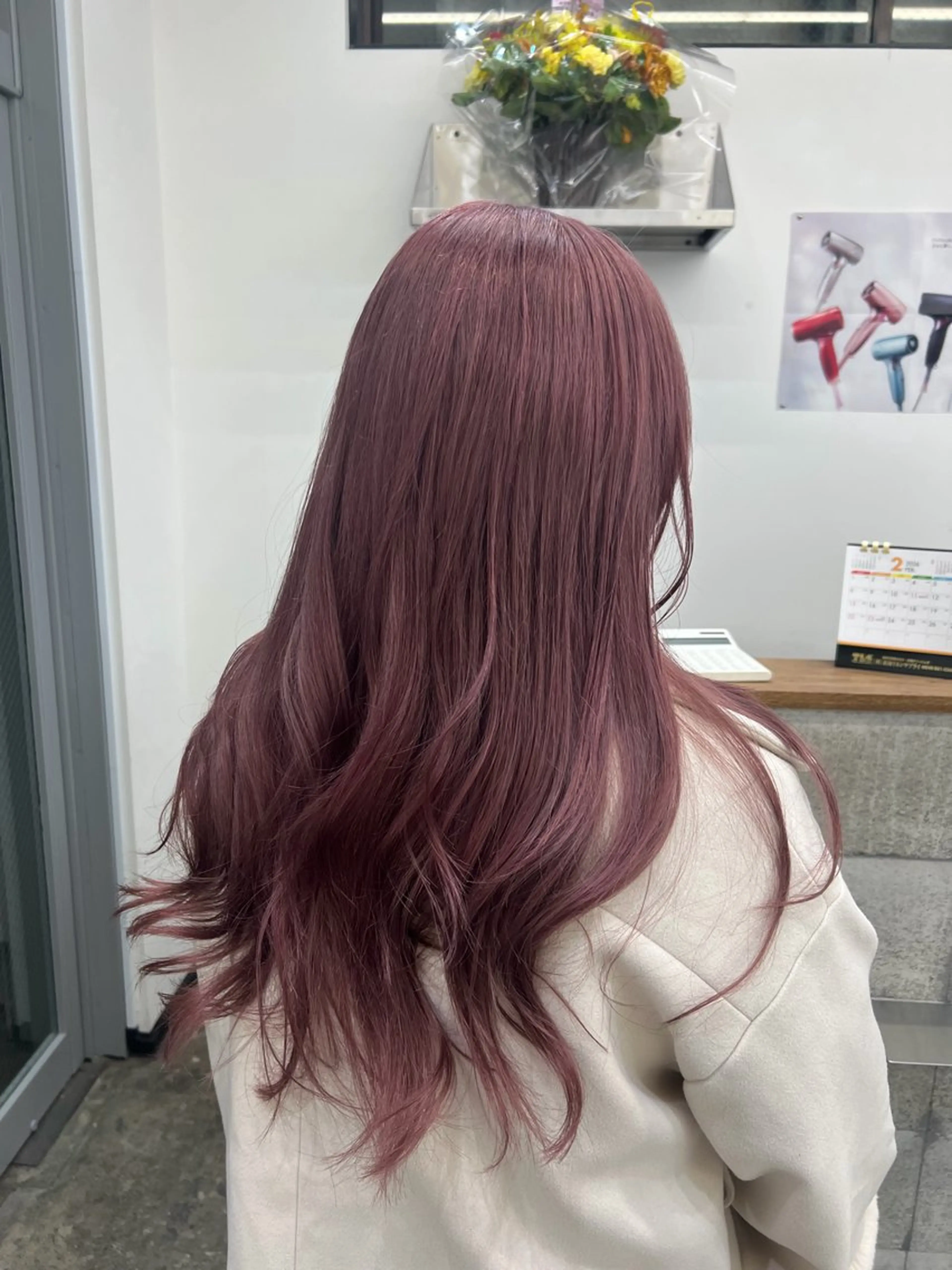 ロング カラー ヘアカラー ハイトーンカラー🐬 えりかのヘアスタイル