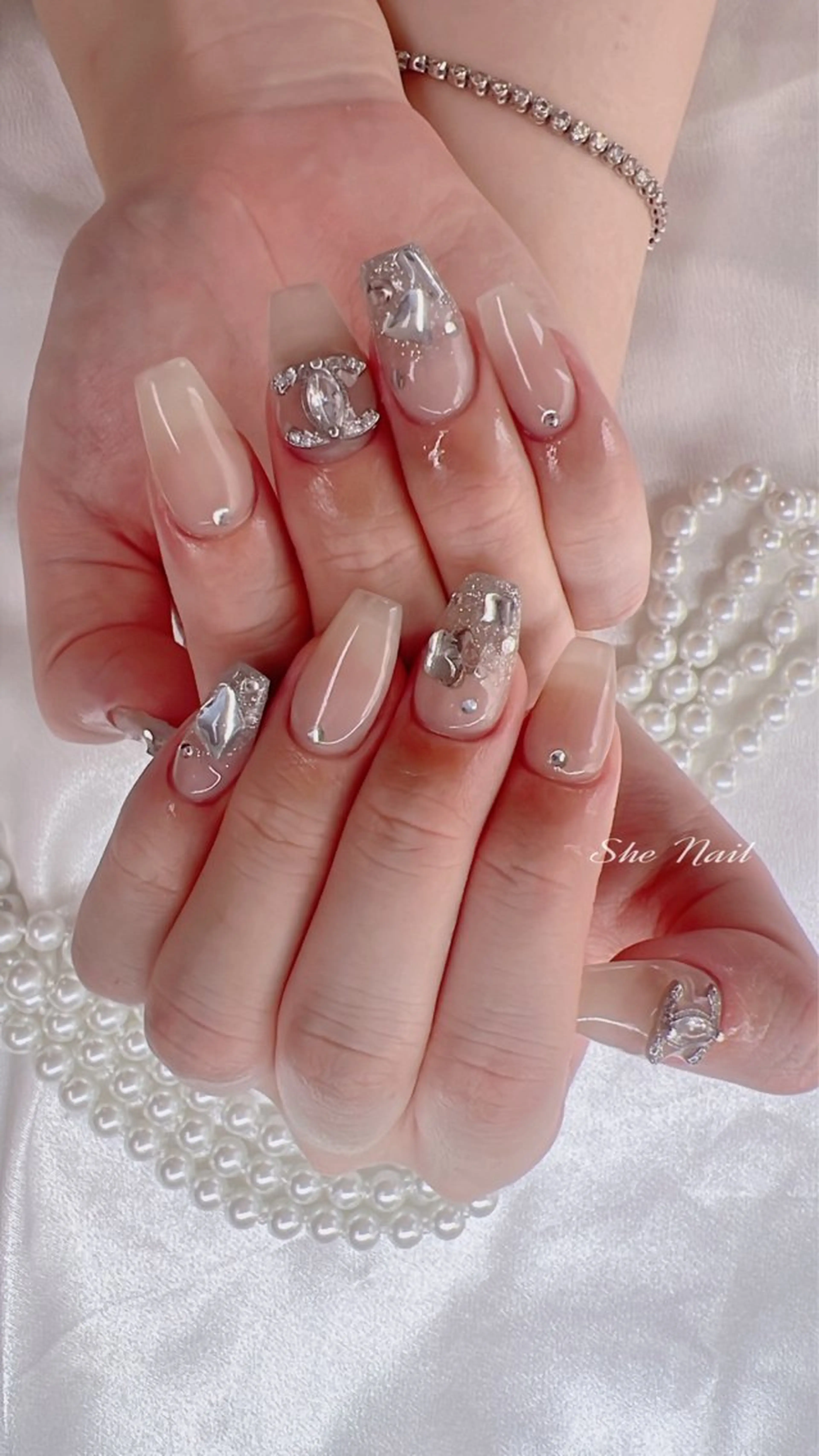 ネイル チークネイル フレンチネイル マグネットネイル 持ち込み ワンカラーネイル She   Nail所属・ISA_ BELLAのネイルデザイン