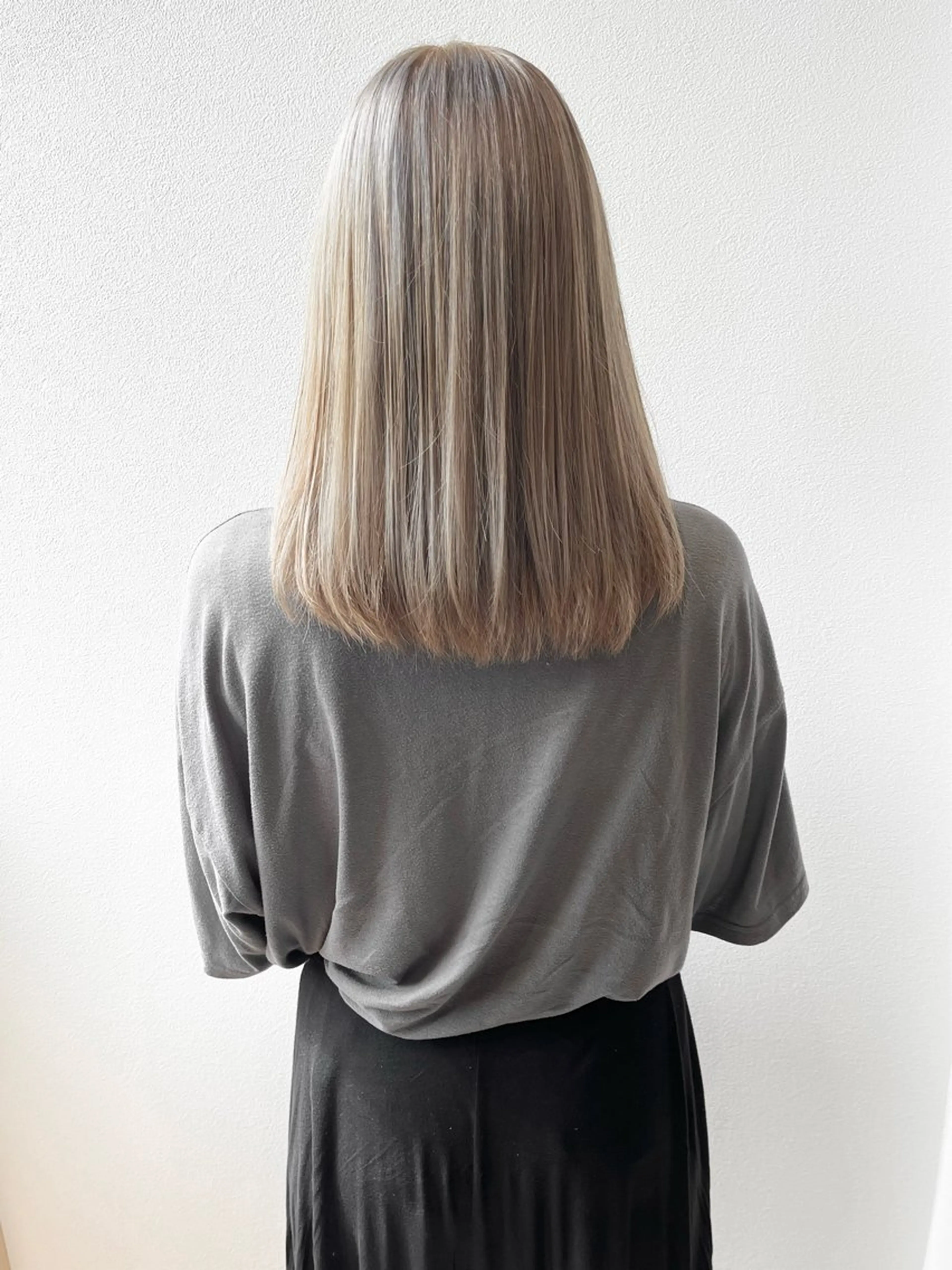 ミディアム カット 縮毛矯正 トリートメント MYRTLE TSUNODAのヘアスタイル