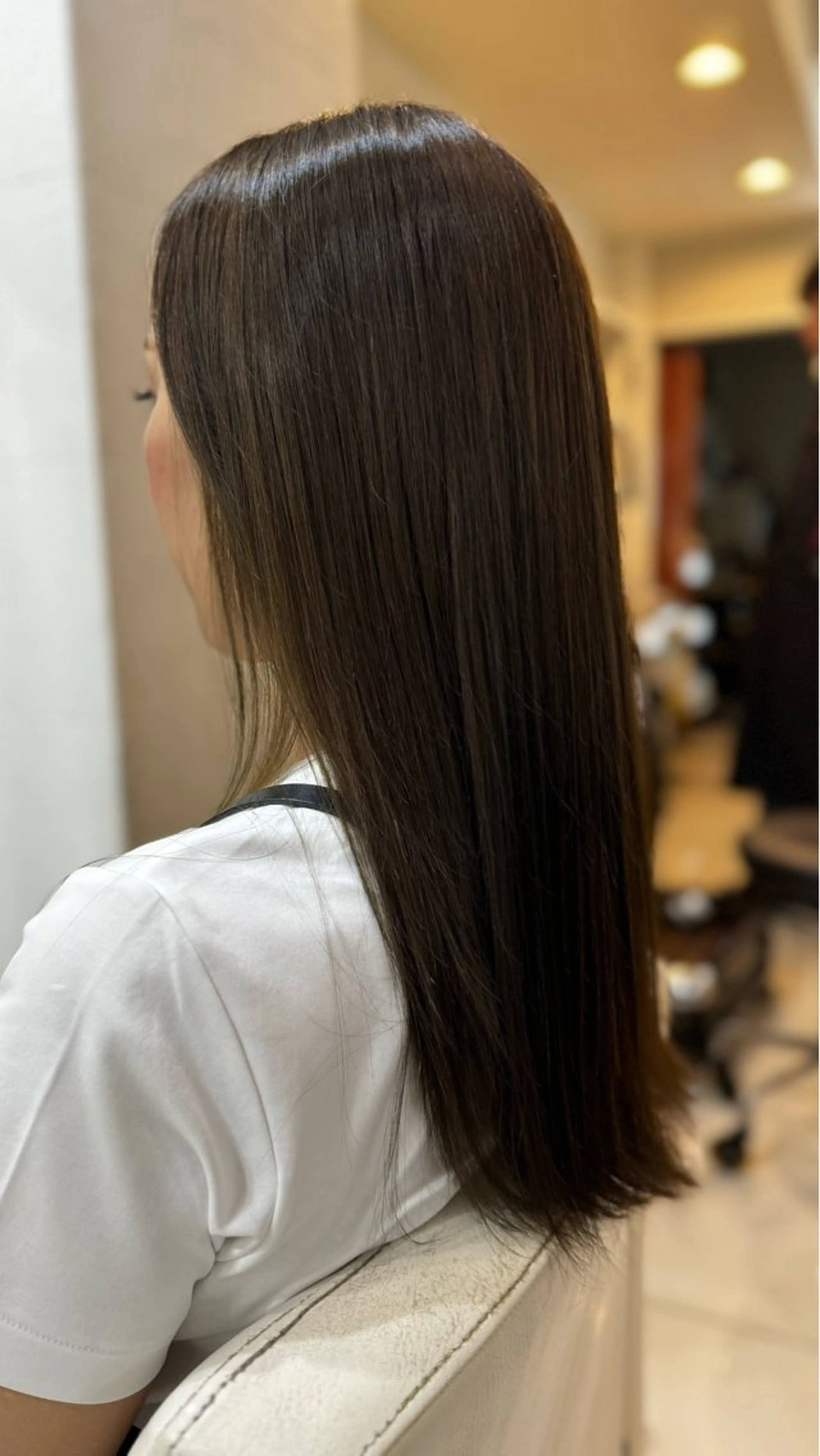 ロング カラー ブラウンカラー ケアカラー 透明感カラー ハイライトカラー オリーブブラウン ヘアカラー トリートメント TOIRO所属・TOIRO ARISAのヘアスタイル