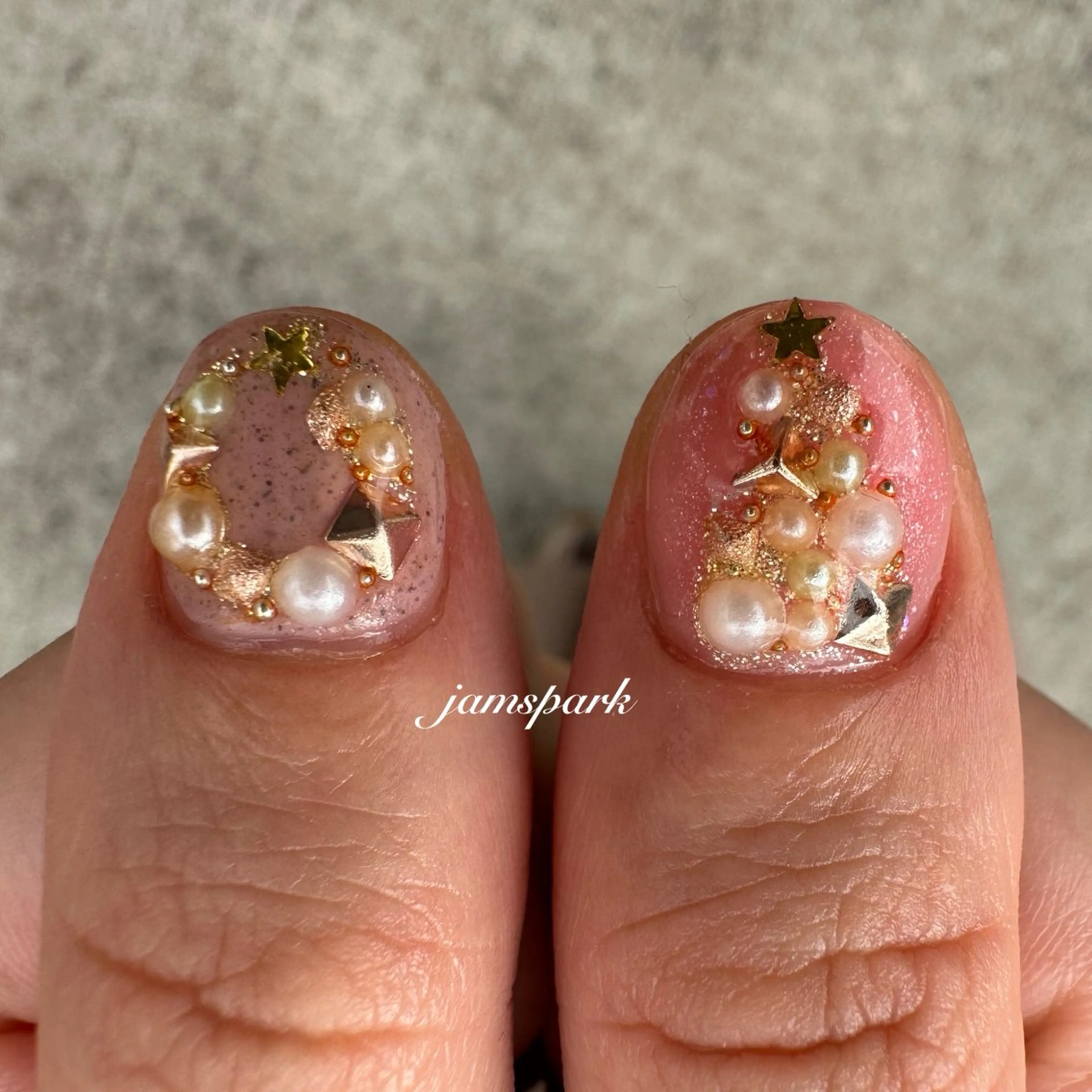 ネイル ピンク 冬ネイル クリスマス ハンドネイル jamspark ✨のネイルデザイン