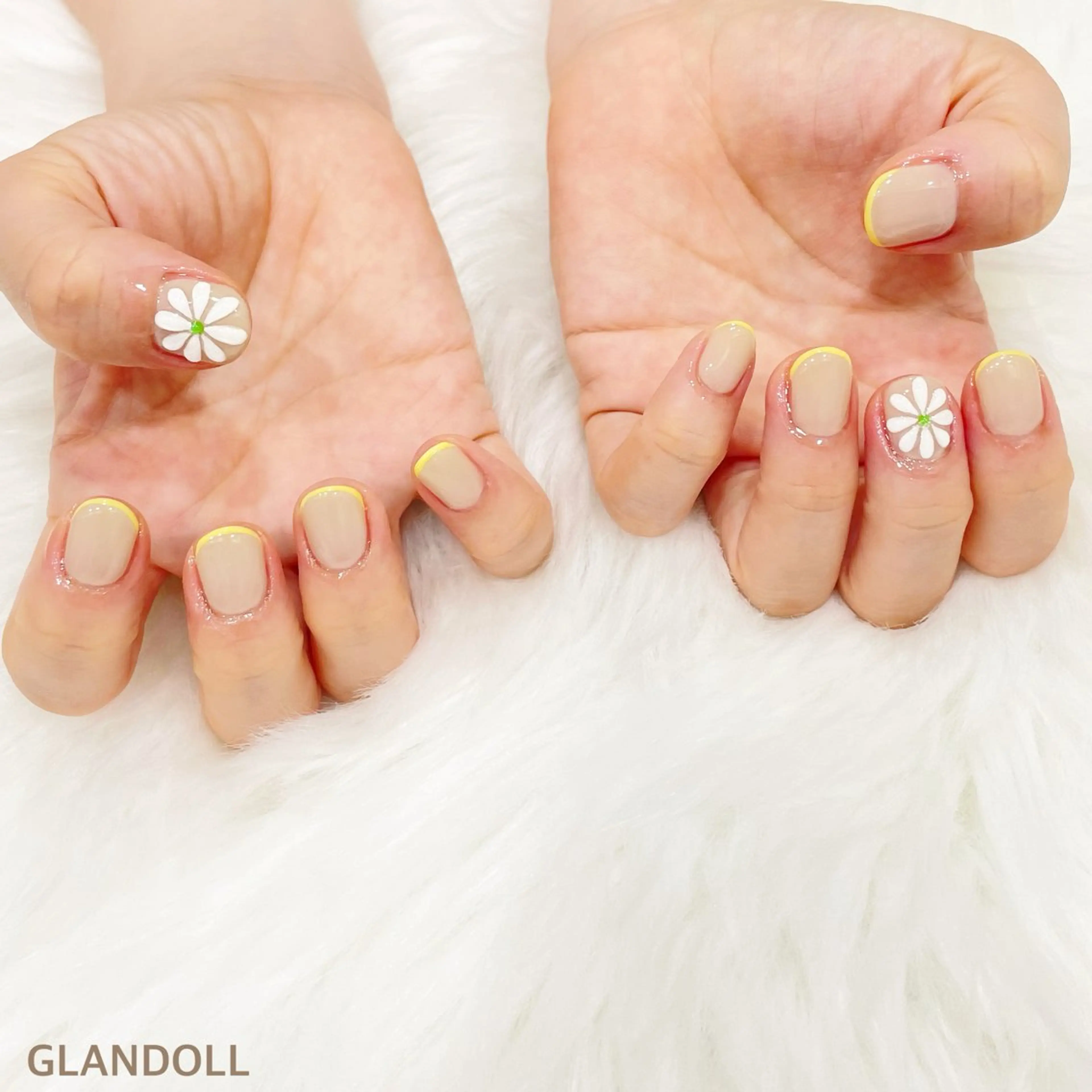 ネイル フラワーネイル ぷっくりネイル ハンドネイル GLANDOLL YURIのネイルデザイン