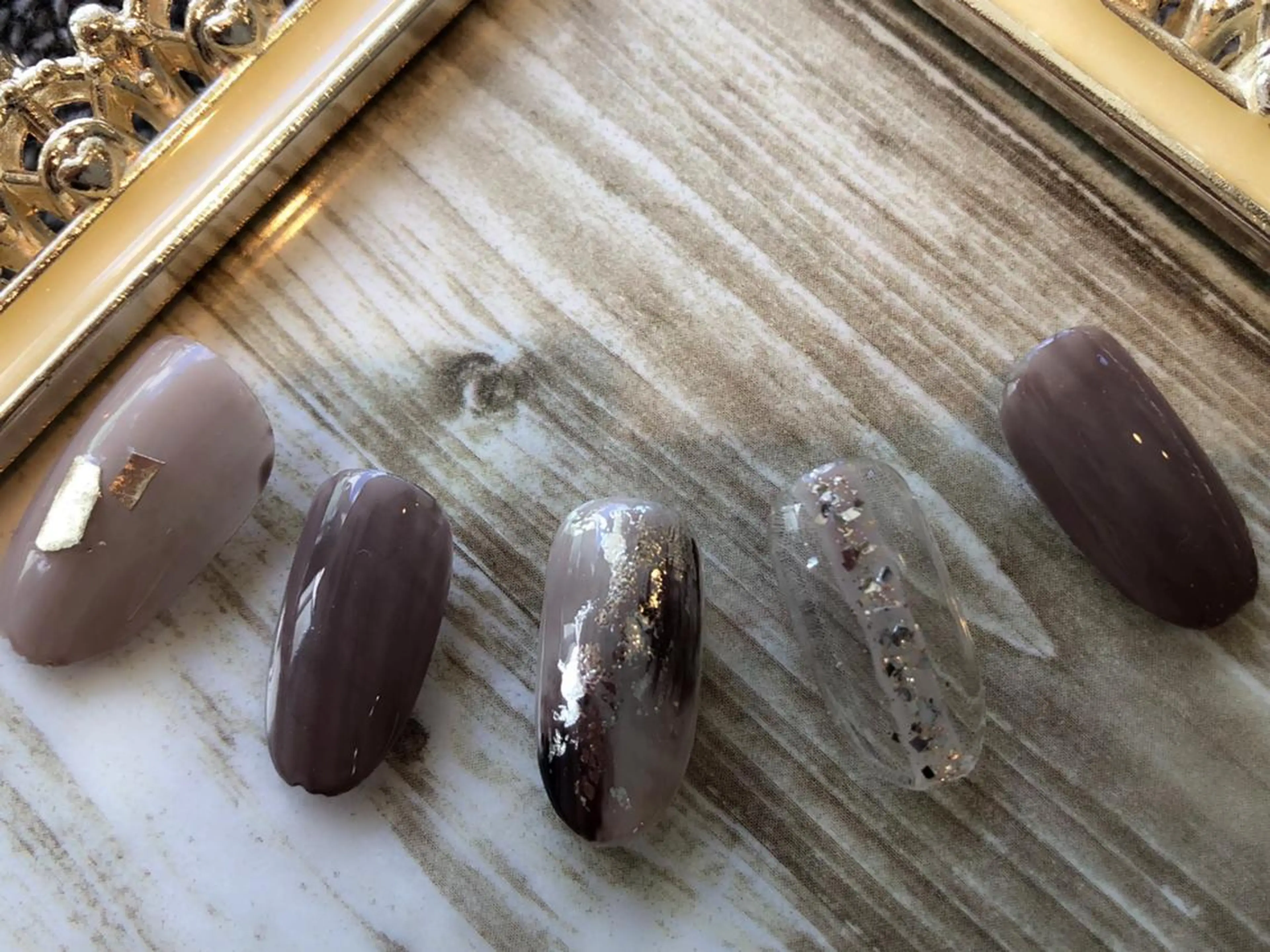 ネイル 【尾下】 ロイヤル•セラピストのネイルデザイン