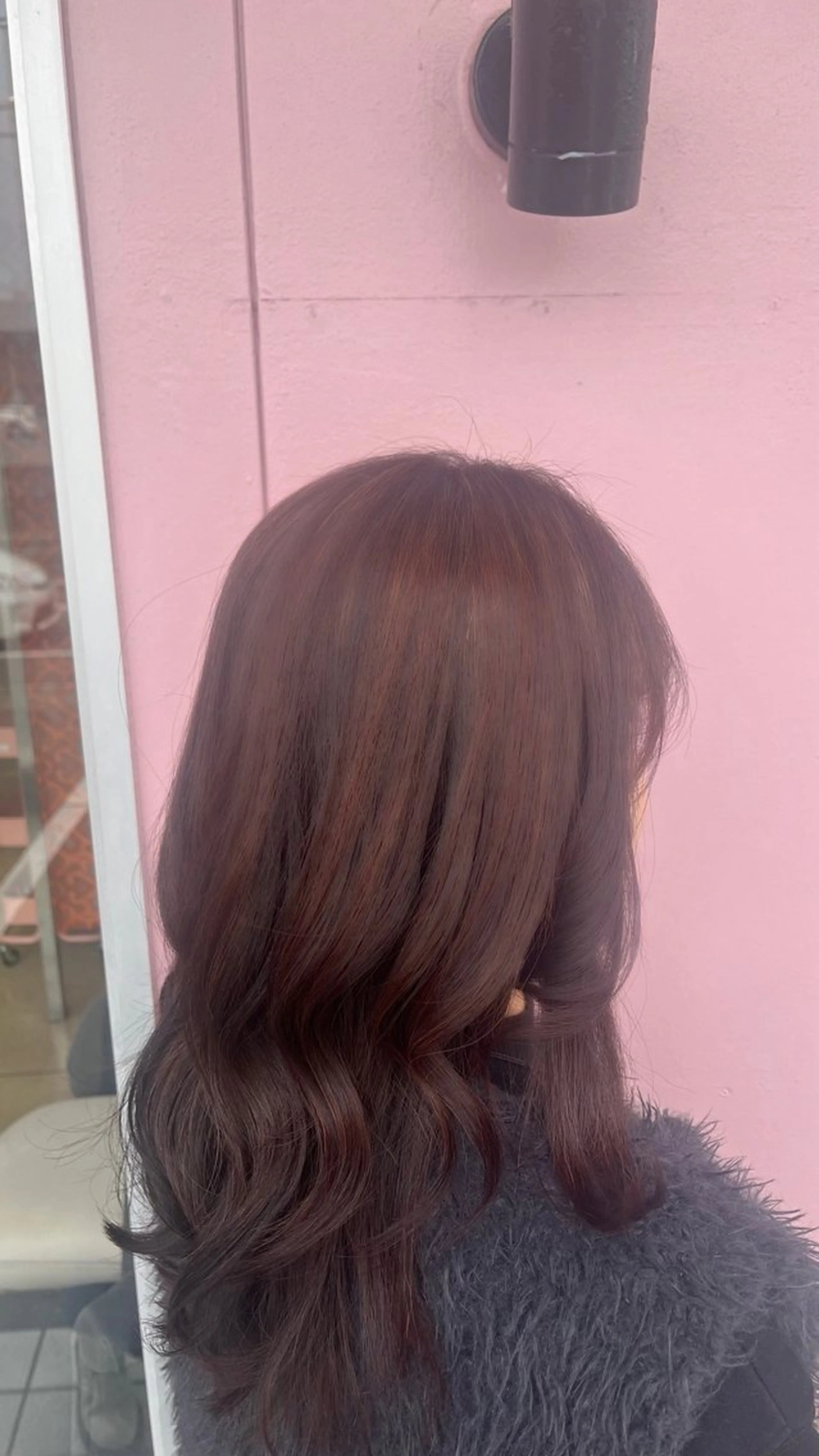 ロング レッドブラウン ハイライト ベージュカラー⌇﻿ くびれヘア.𐙚心音のヘアスタイル