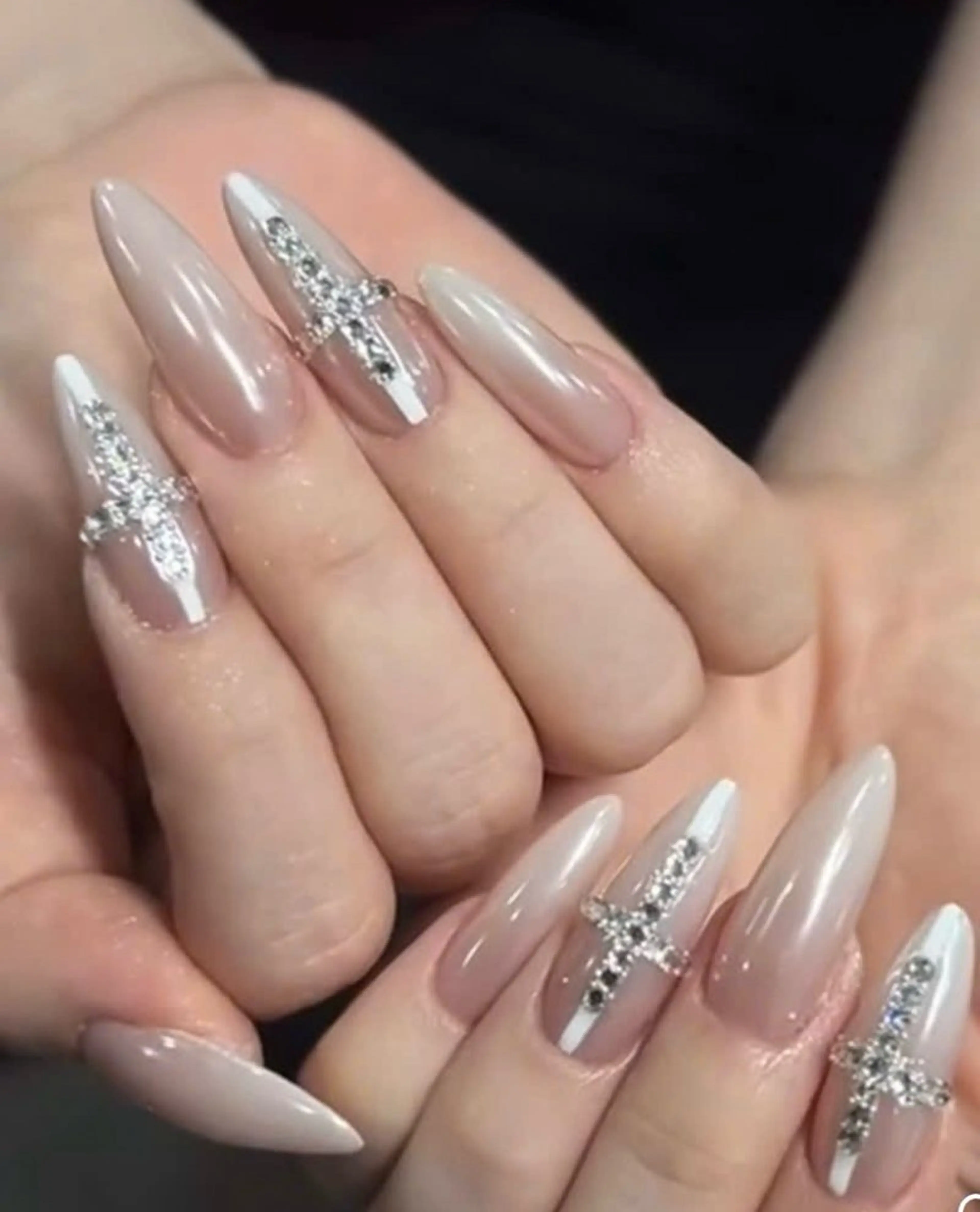 ネイル HIN NAILのネイルデザイン