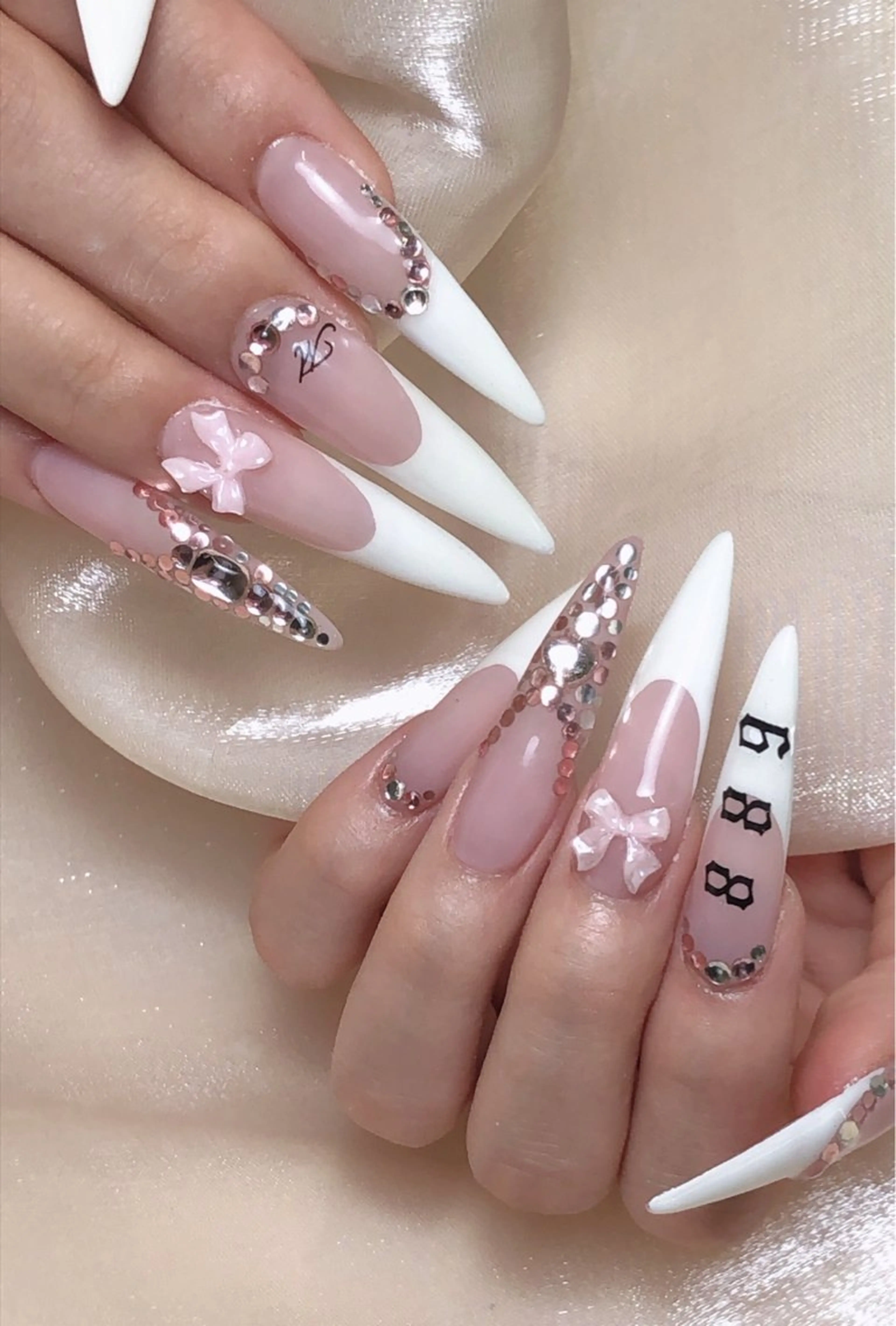 ネイル LR.ONE ヨウのネイルデザイン