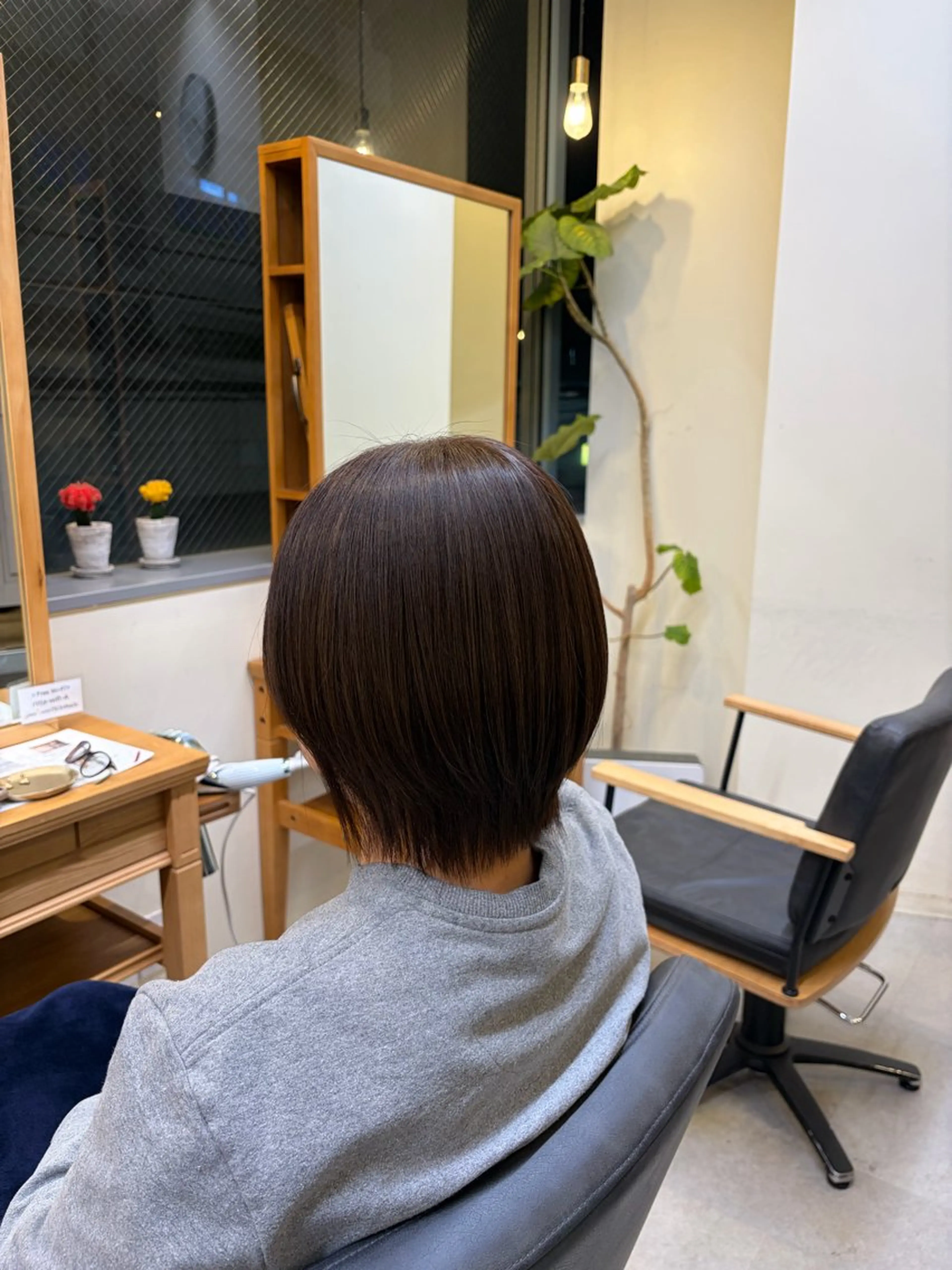 ショート ハイライト ヘアカラー 村上 一葉のヘアスタイル