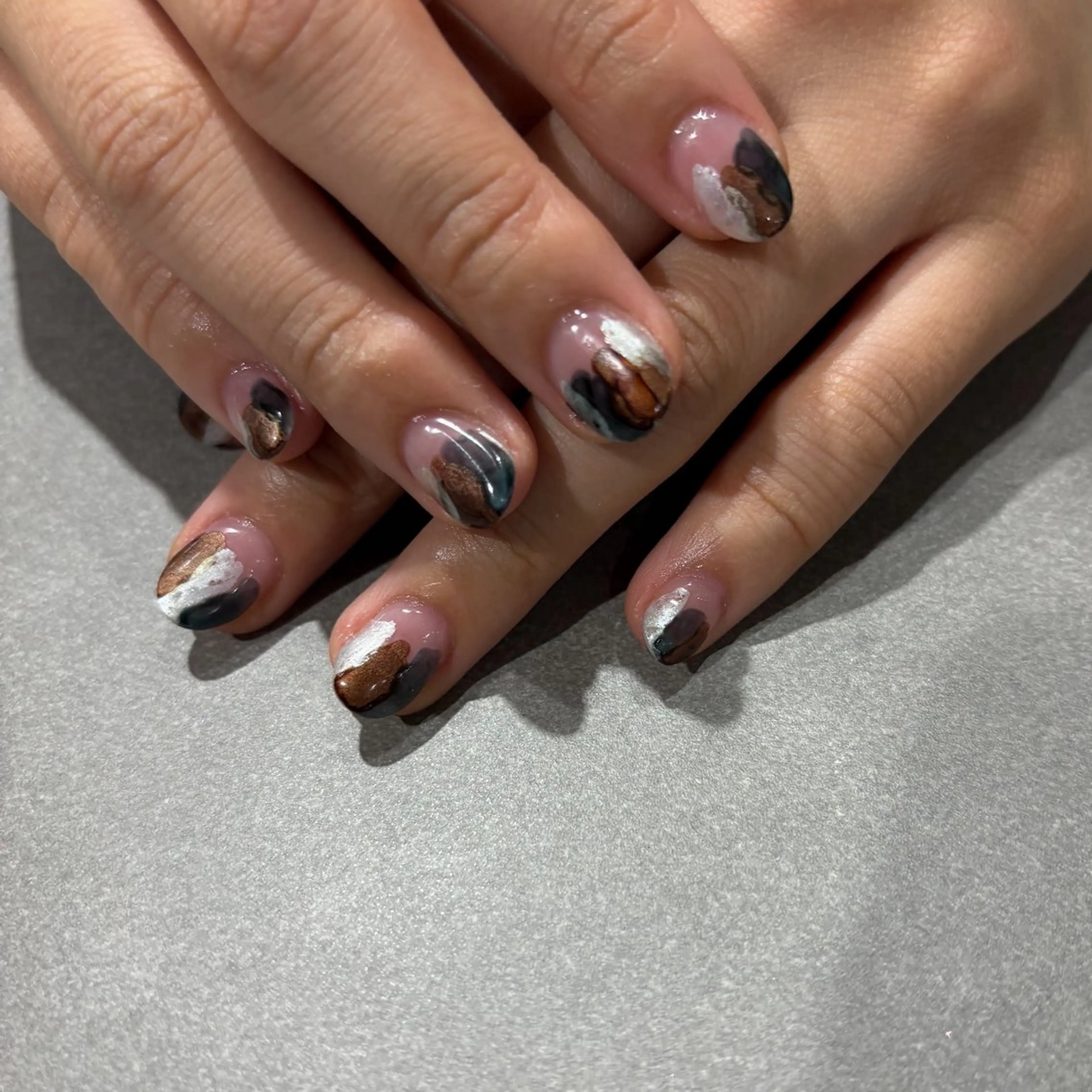 ネイル ハンドネイル &robe銀座店 runeのネイルデザイン