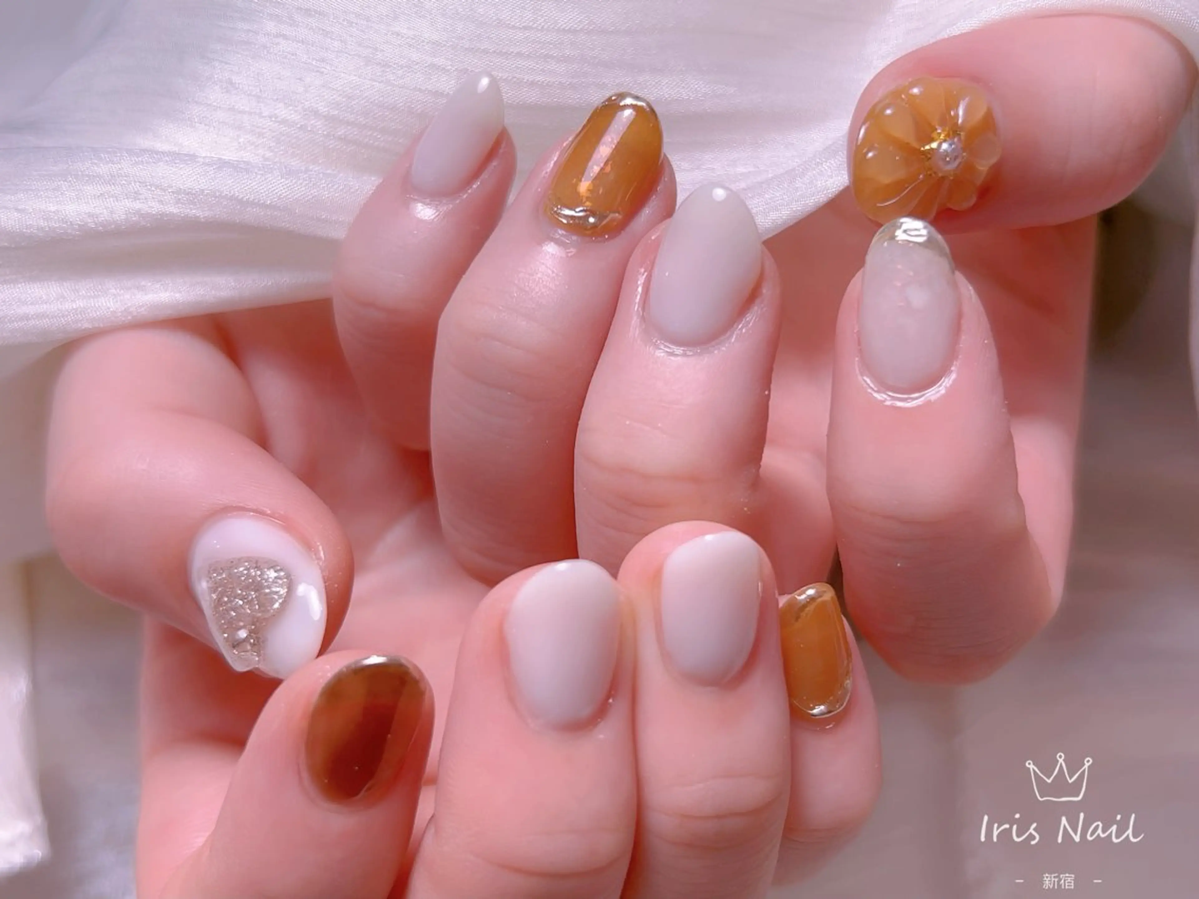 ネイル フレンチネイル ジェルネイル グラデーション 韓国ネイル マグネットネイル ハンドネイル 【長さ出し】 IRIS NAILのネイルデザイン