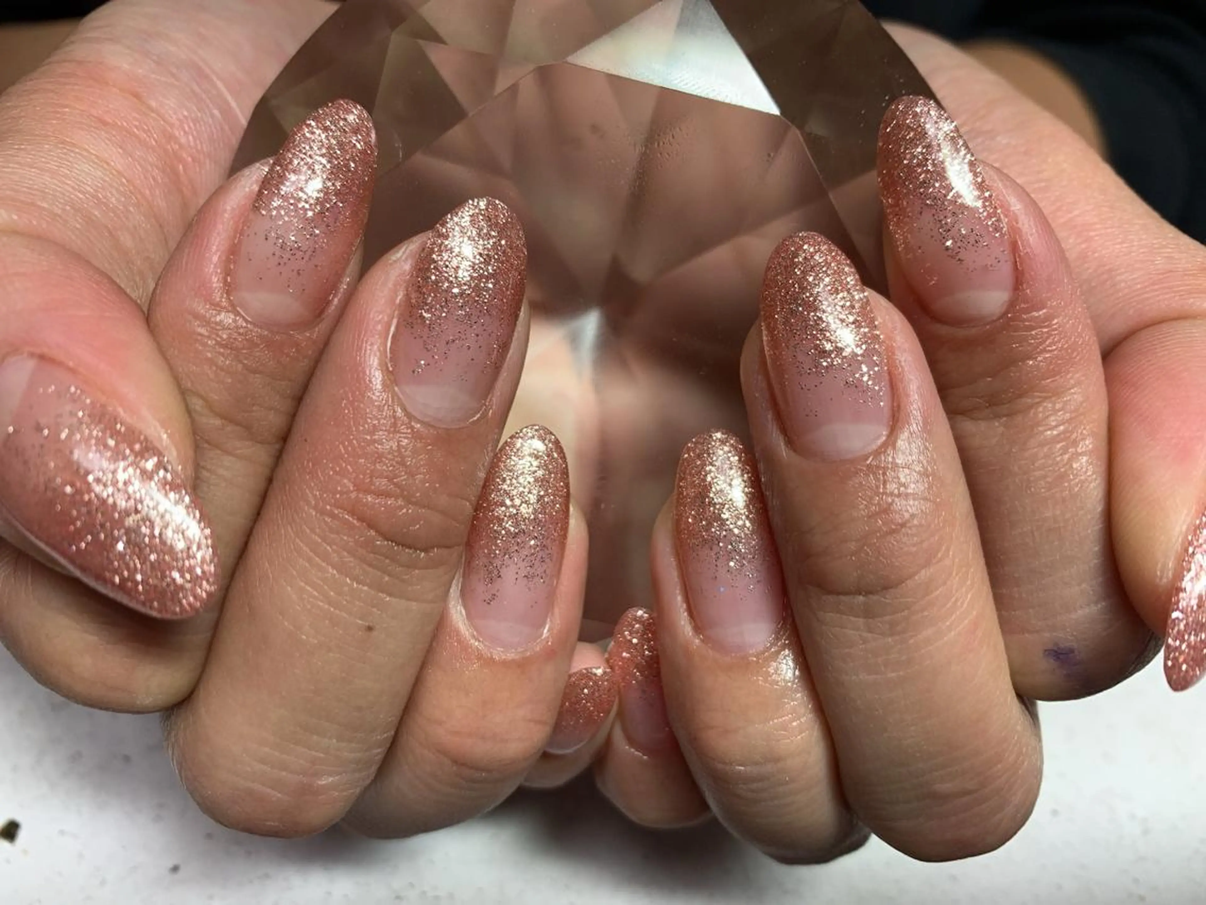 ネイル グラデーション ラメ(グリッター) ラメグラデーション nico.nico.mark NAIL所属・小林 梓のエステ・リラクイメージ