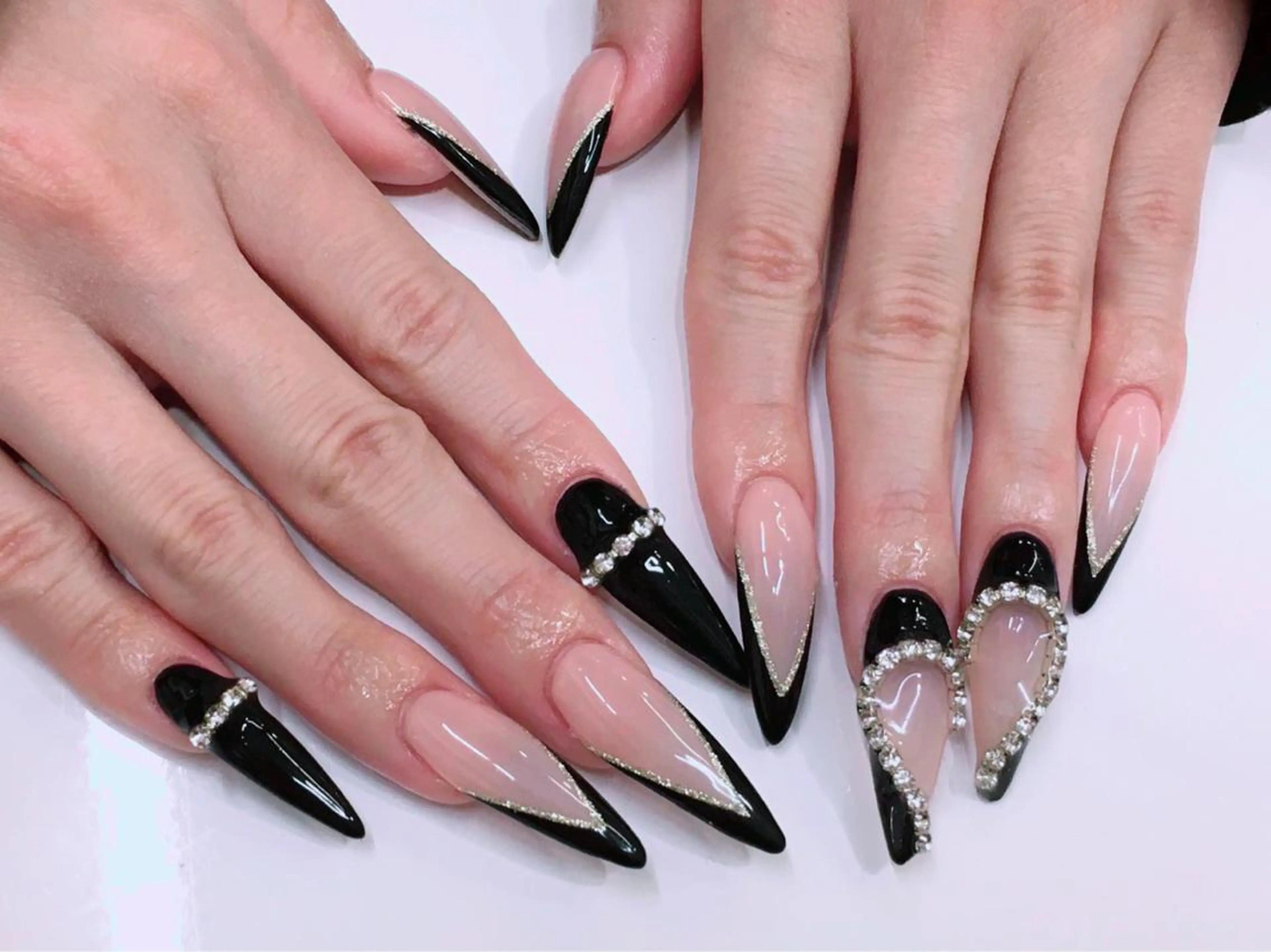 ロング ネイル ハート スカルプネイル NAILSGOGO shibuyaのネイルデザイン