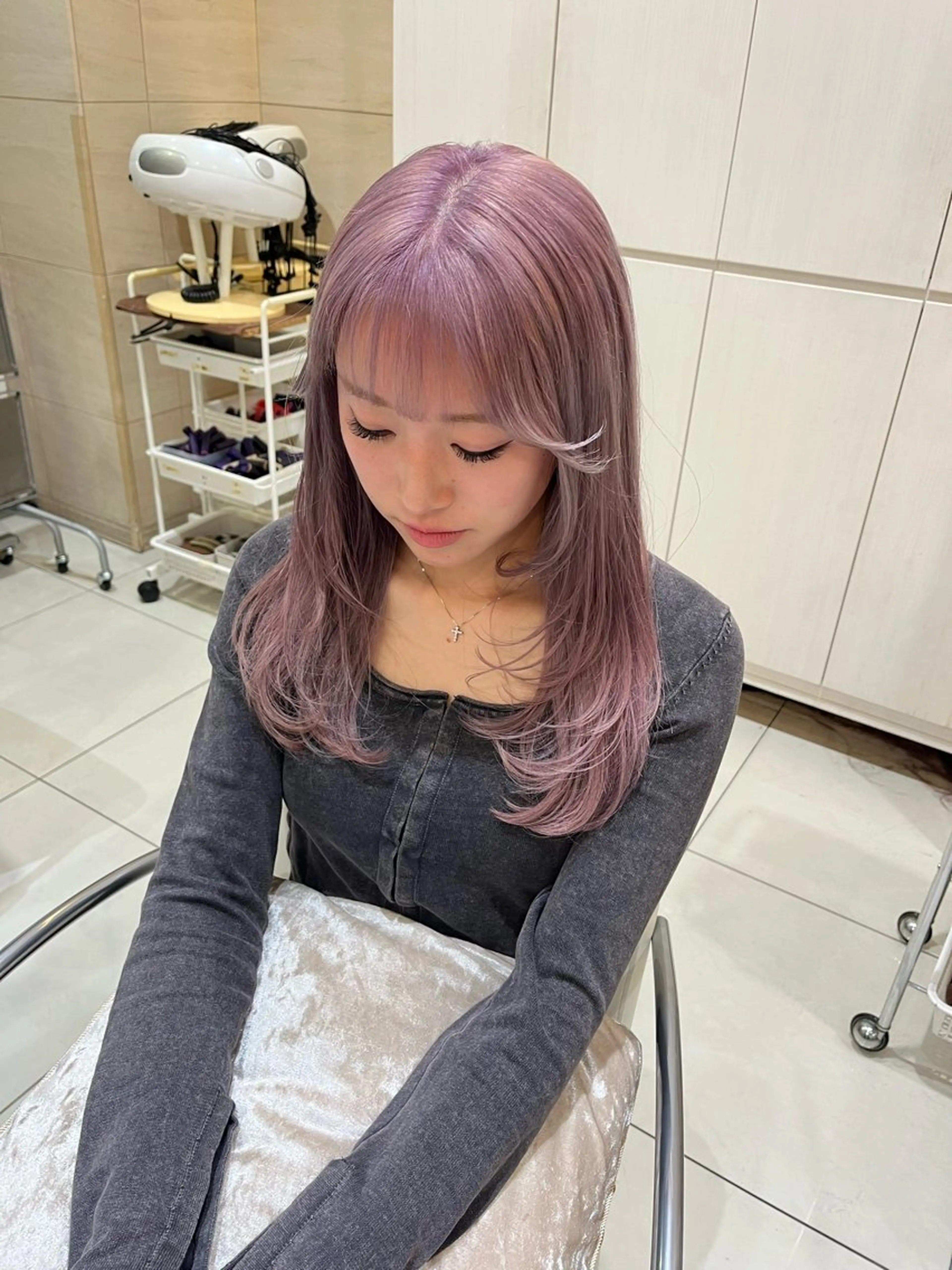 セミロング カラー レイヤーカット mako︴ Euphoriaのヘアスタイル