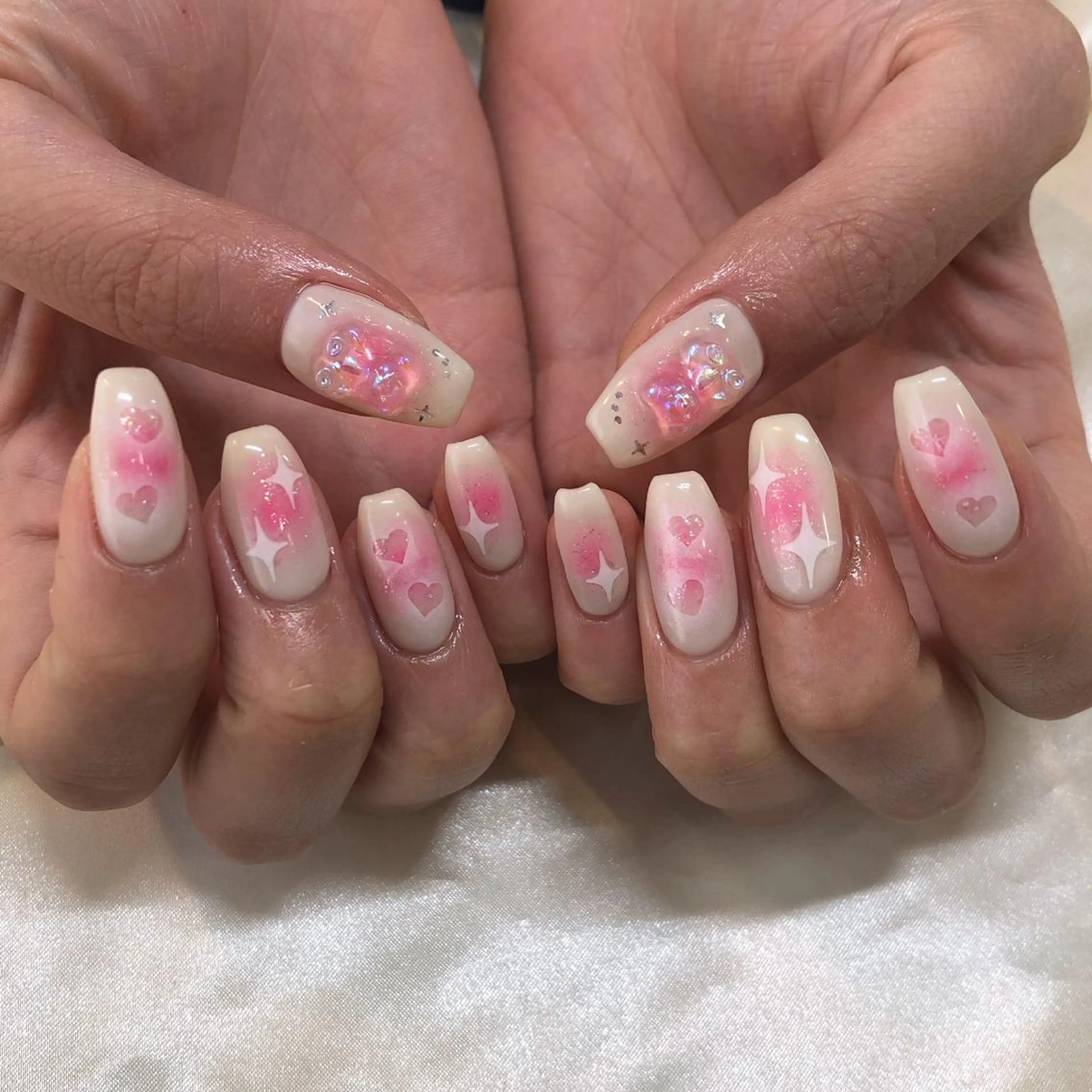 ネイル ハンドネイル ViViA momokaのネイルデザイン