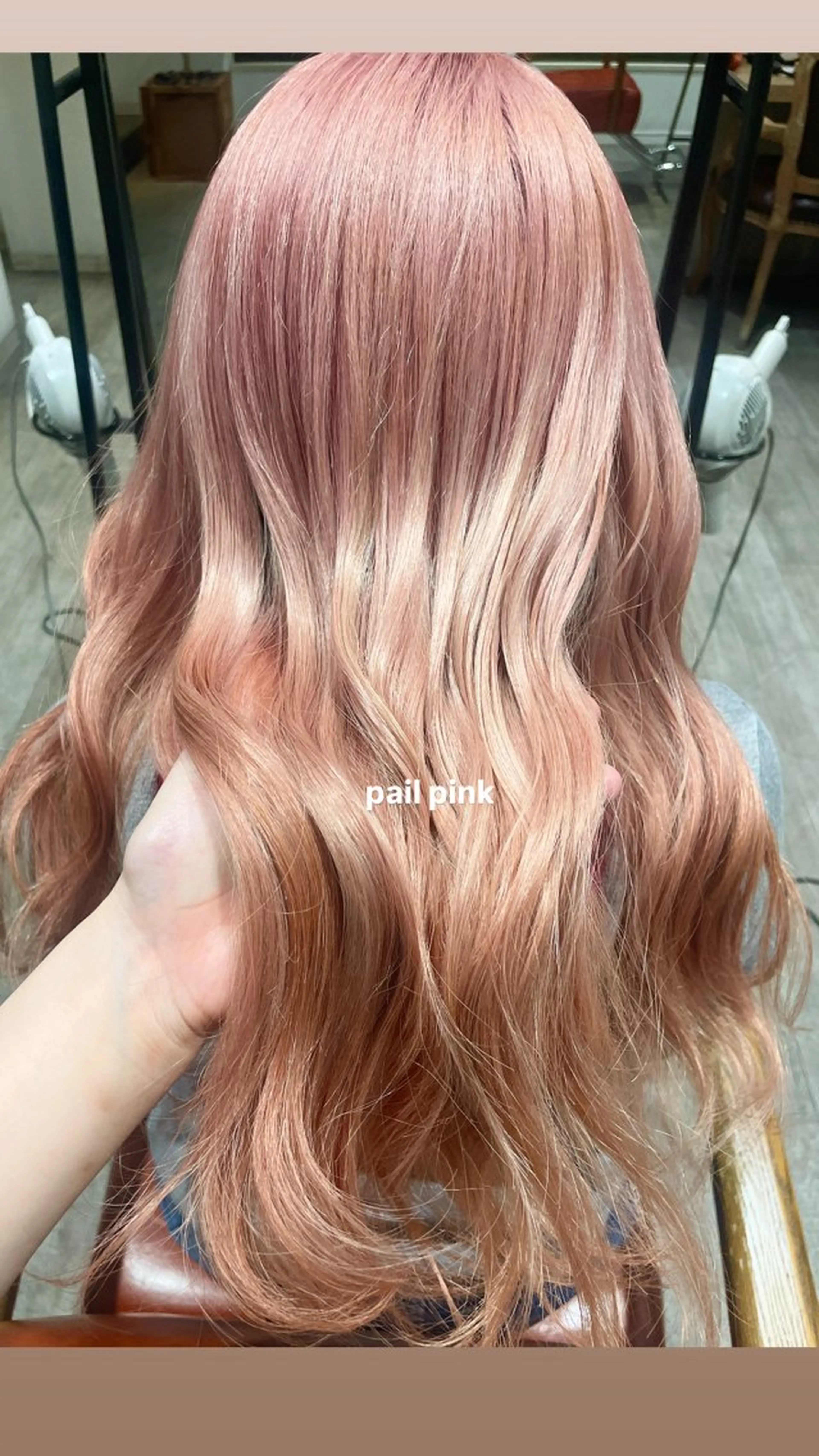 ロング 南場 智美のヘアスタイル