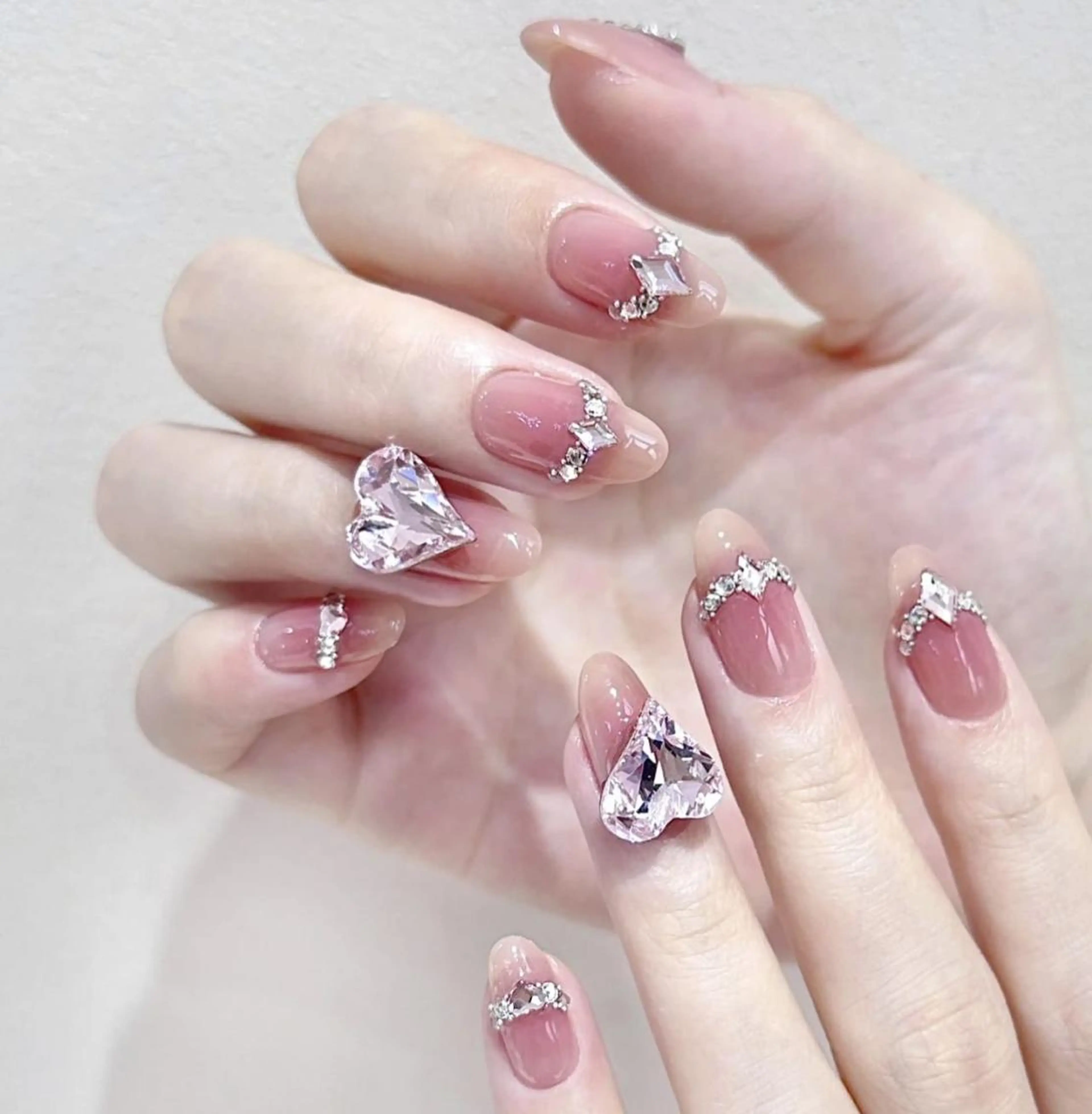 ネイル Queens momoのネイルデザイン