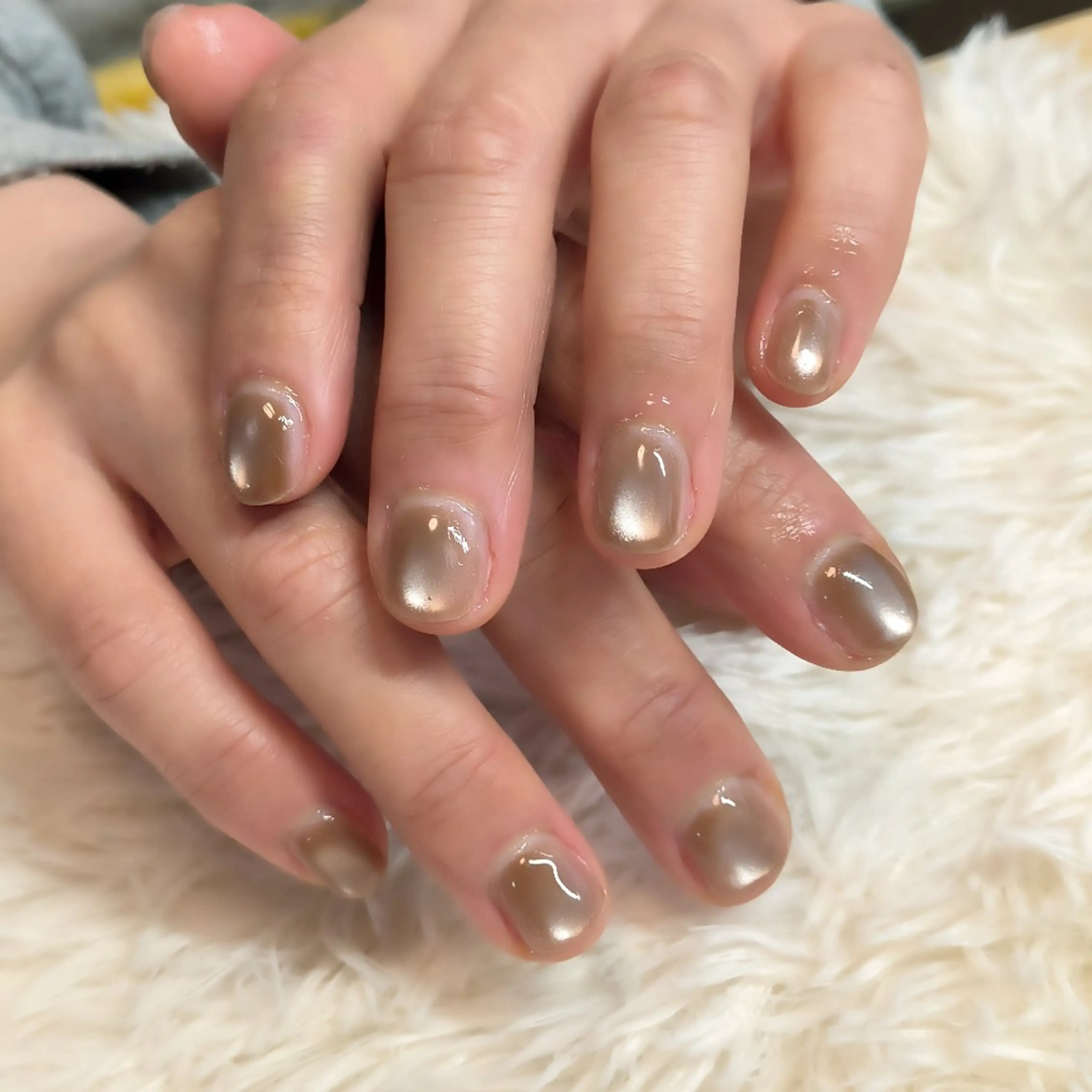 ネイル マグネットネイル マグネットワンカラー オフィスネイル ワンカラーネイル ショートネイル ハンドネイル 島田 亜紀のネイルデザイン