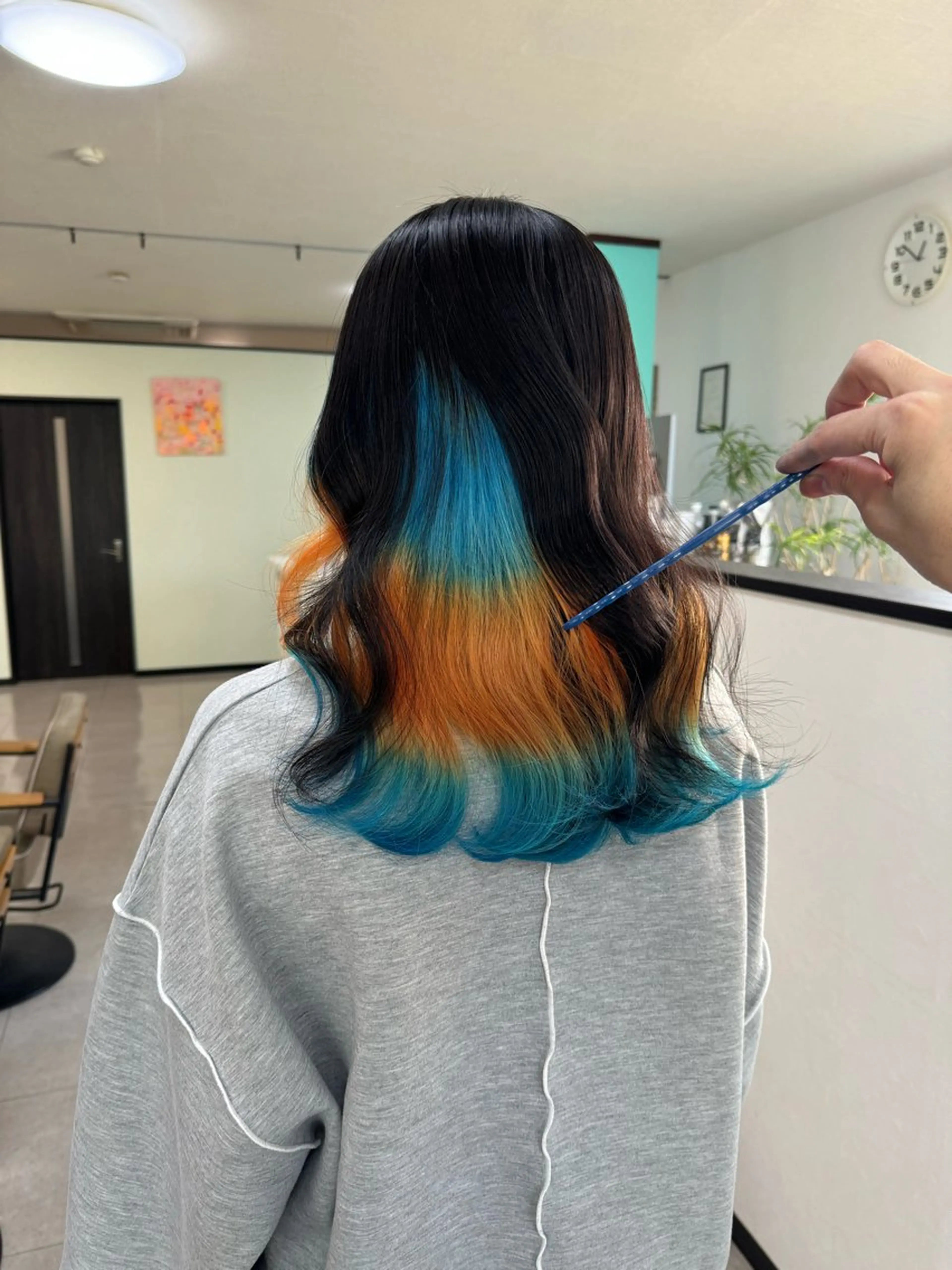 インナーケアブリーチ+カラー+トリートメントの写真